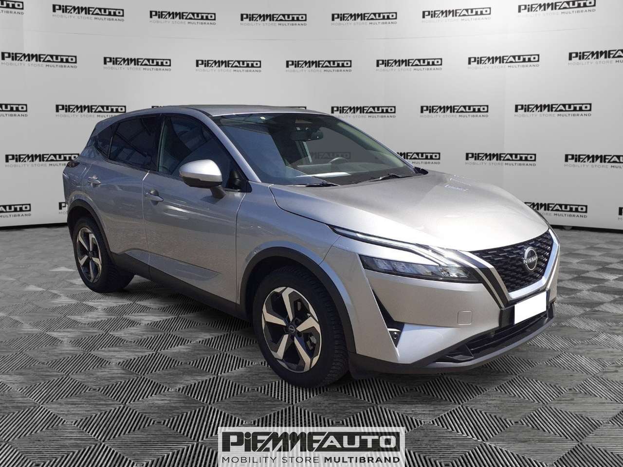 Nissan Qashqai 1.3 MHEV 158 N-Connecta Xtronic