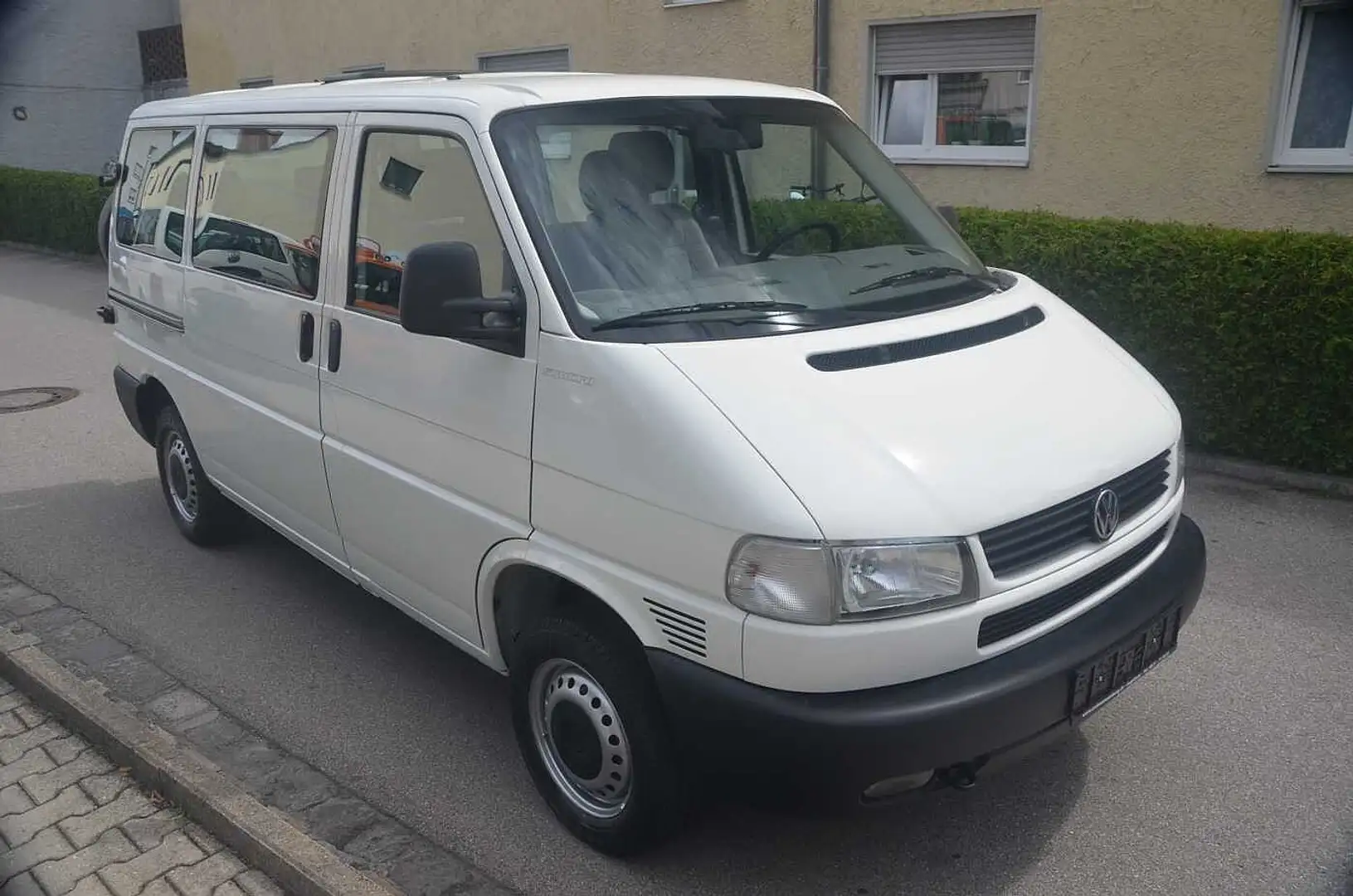 Volkswagen T4 Bus Syncro 2,5Benziner, langer Radstand Blanc - 2