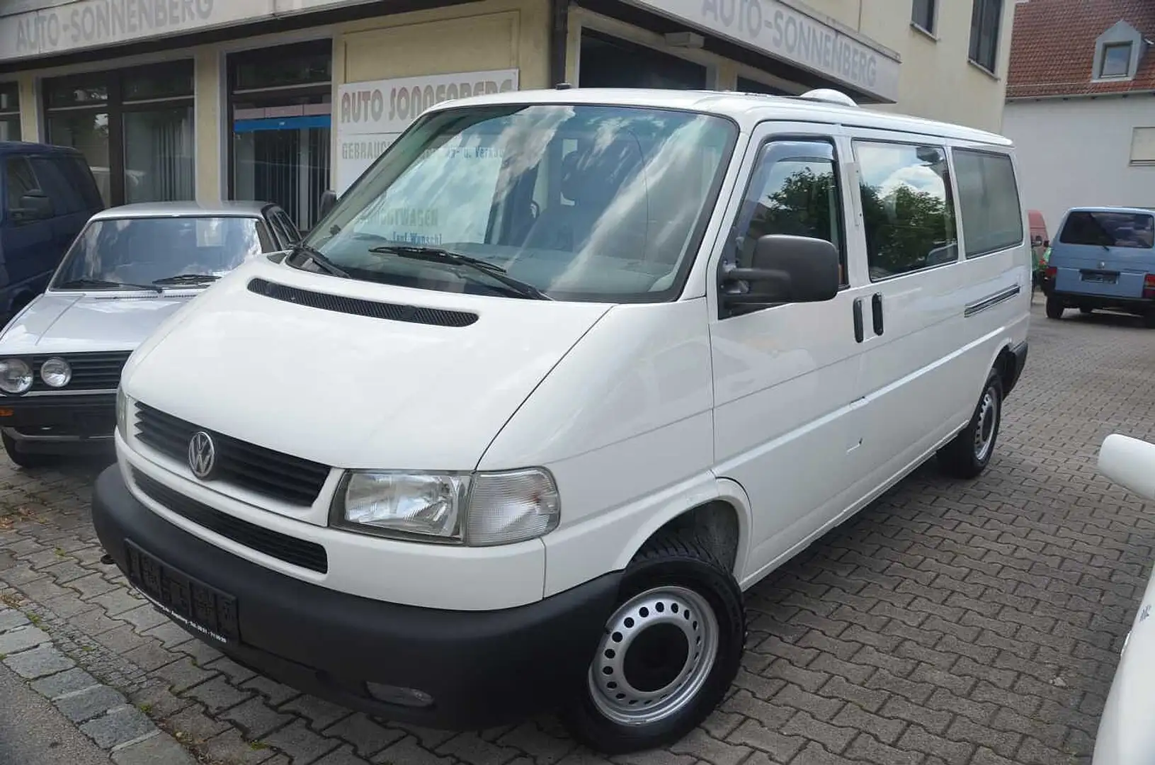 Volkswagen T4 Bus Syncro 2,5Benziner, langer Radstand Weiß - 1