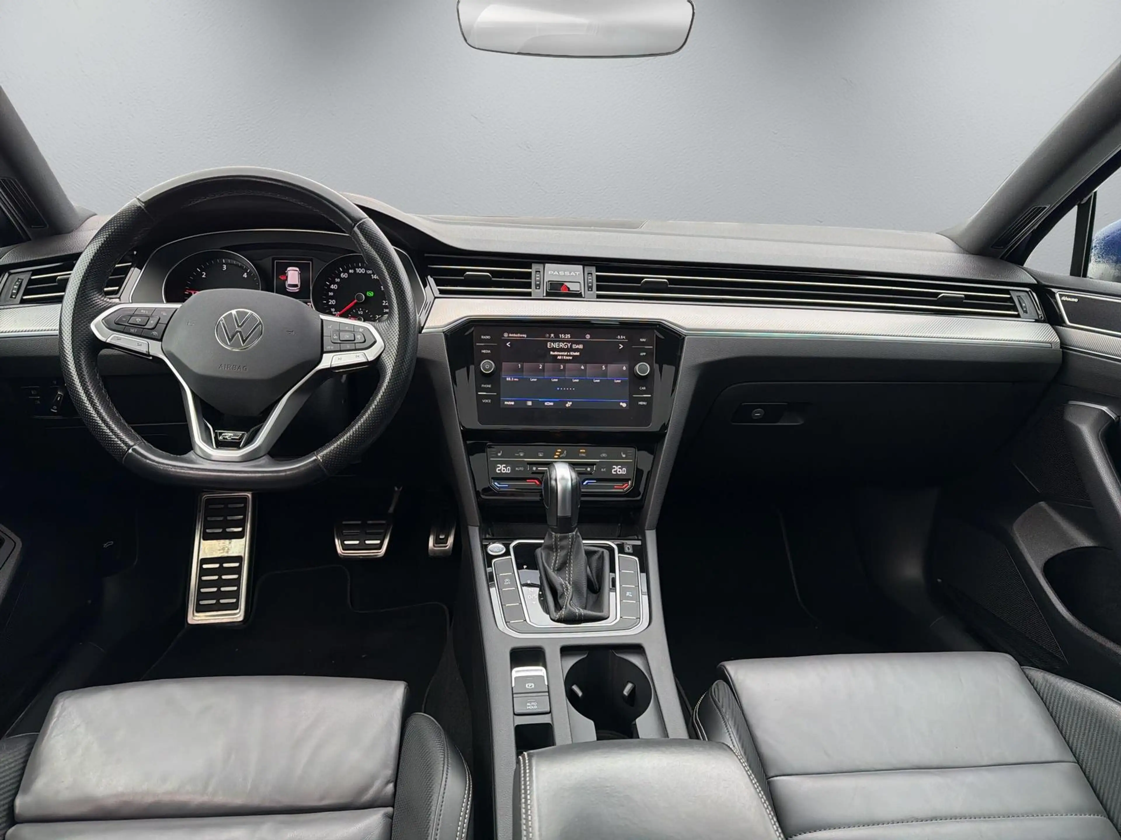 Volkswagen Passat Variant 3x R-Line*Pano*360*Elegance*Matrix — photo 14