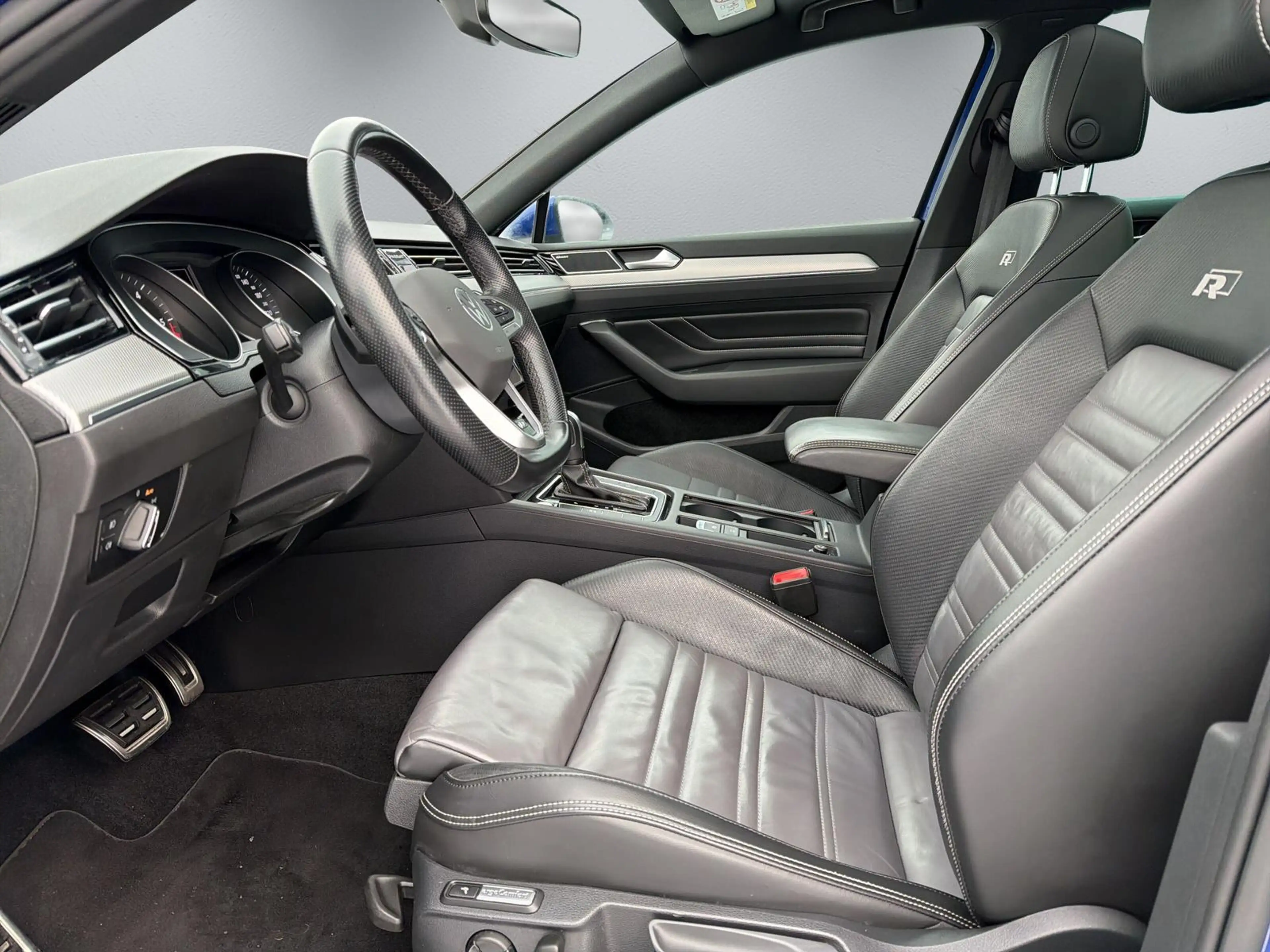 Volkswagen Passat Variant 3x R-Line*Pano*360*Elegance*Matrix — photo 12
