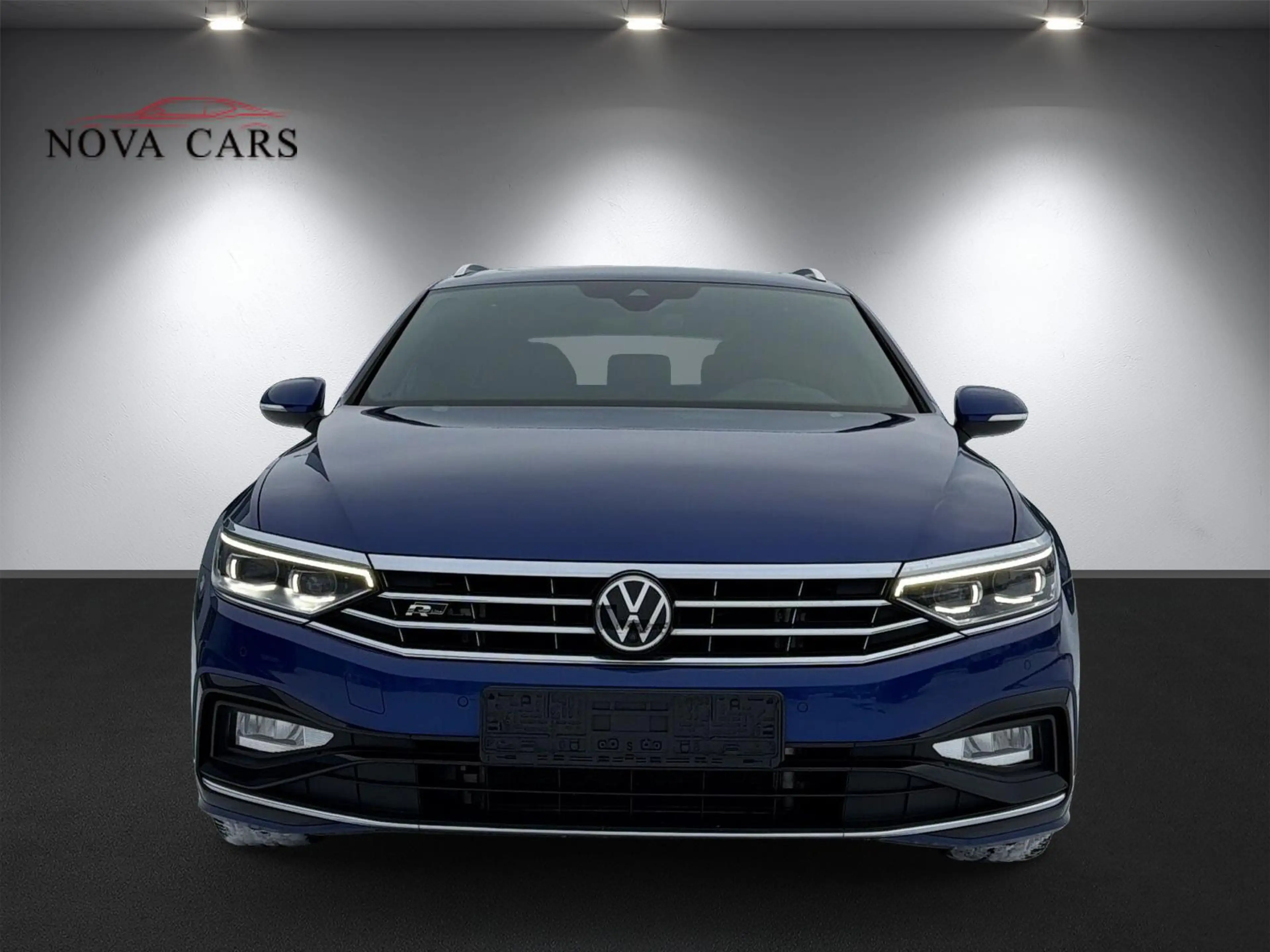 Volkswagen Passat Variant 3x R-Line*Pano*360*Elegance*Matrix — photo 9