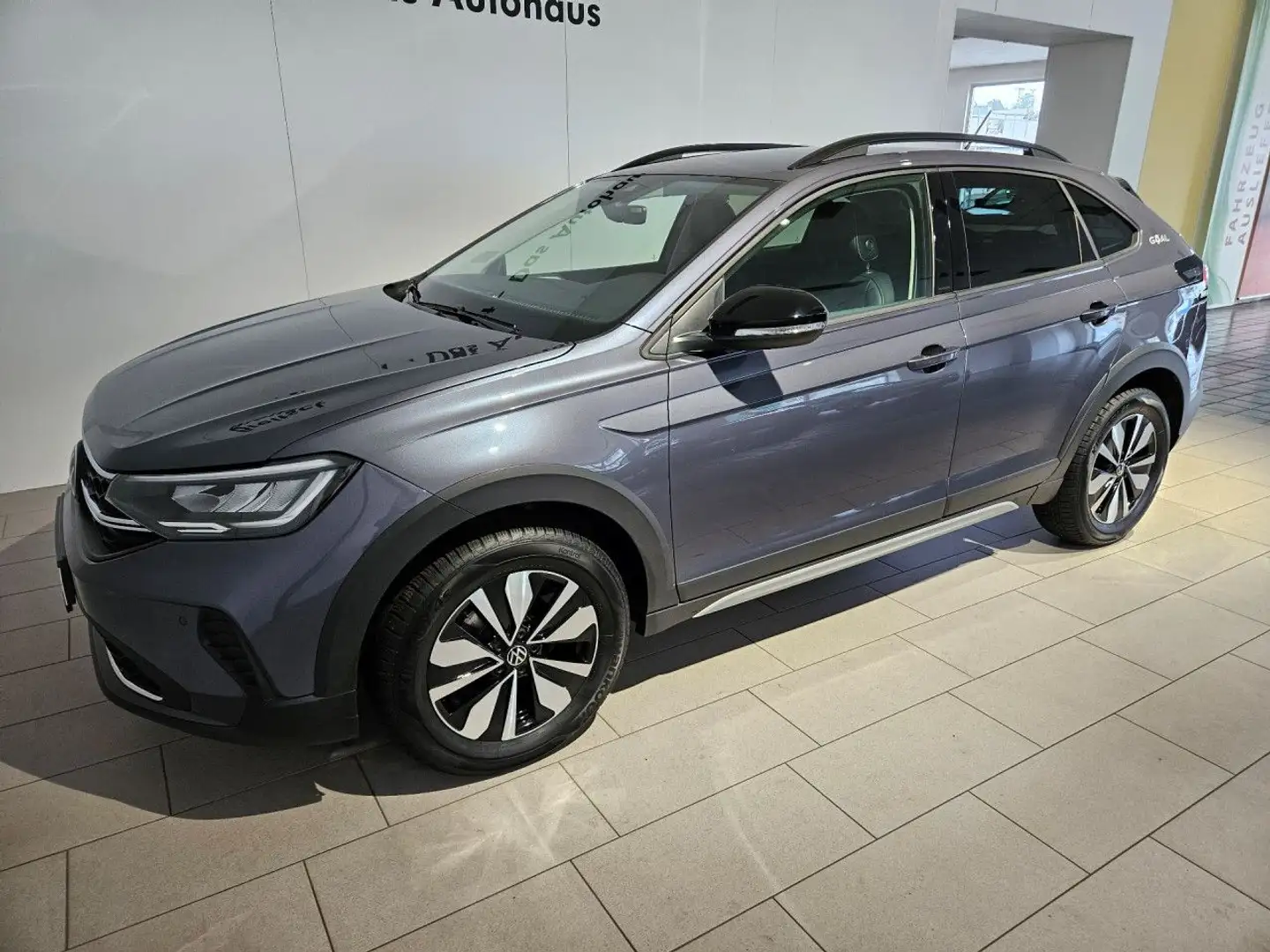 Volkswagen Taigo 1.0 TSI Goal DSG AHK LED Navi ACC RFK 5JGar Grijs - 2