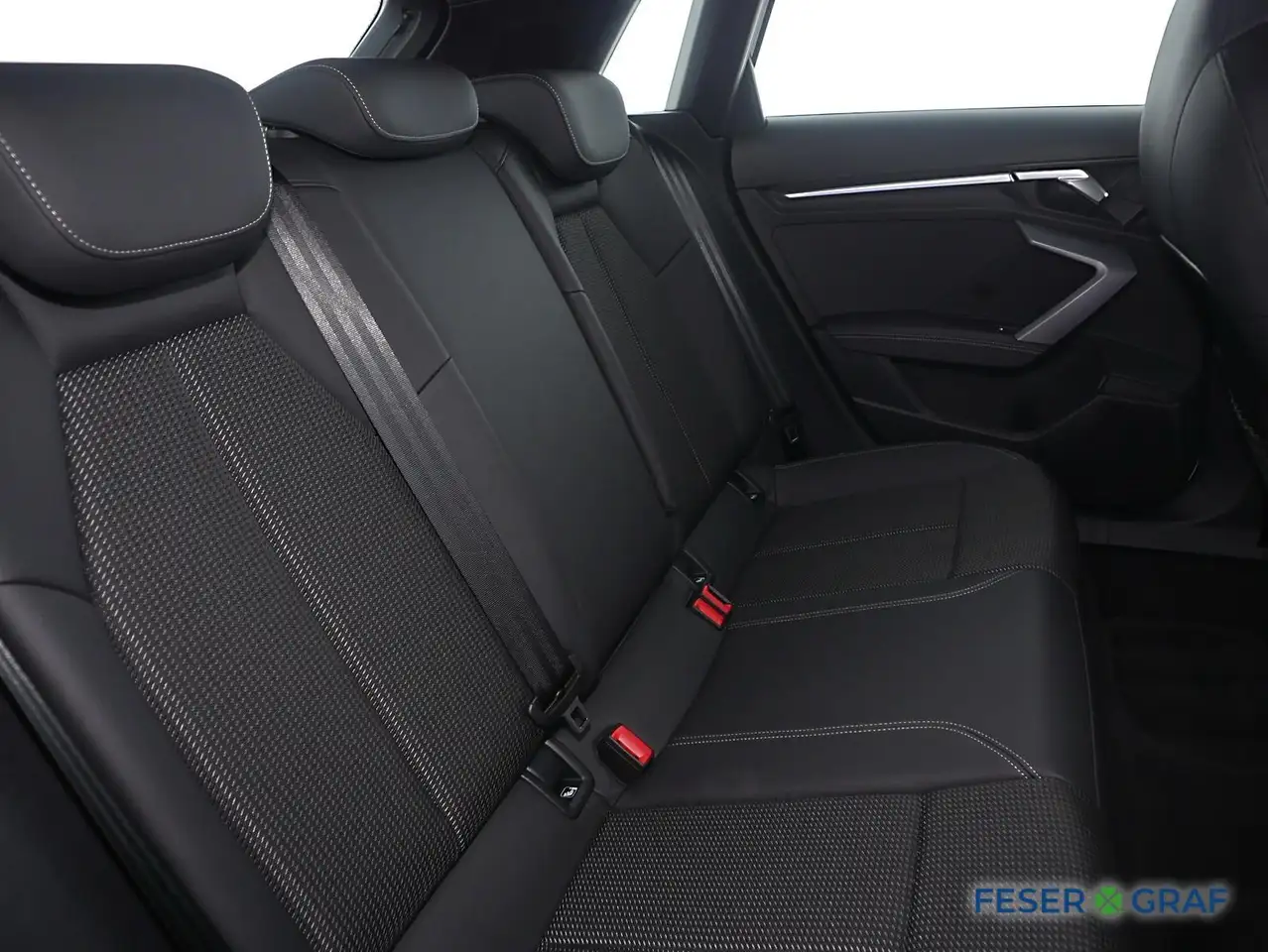 Audi S3 Sportback 2.0 TFSI quattro V-Cockpit/Navi/18" 5