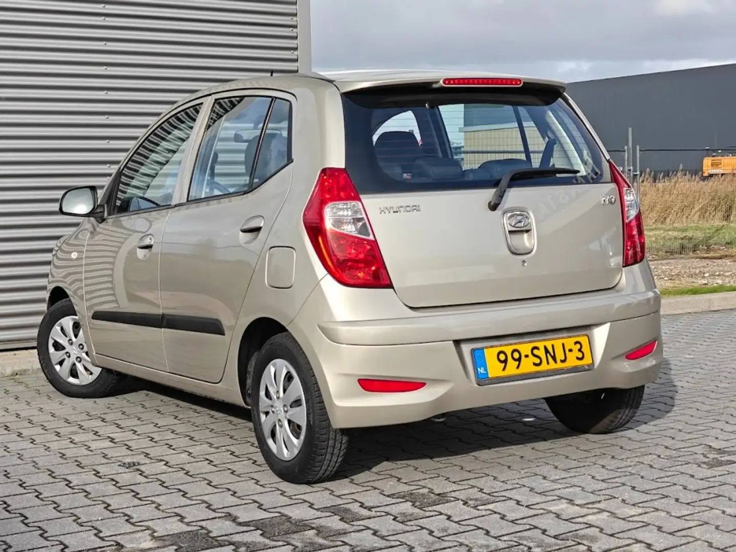 Hyundai i10 1ste, eigenaar + nieuwe APK 12-2026! Beige - 2