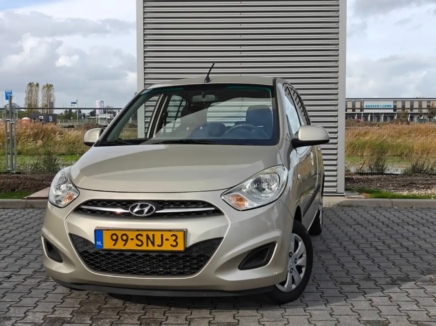 Hyundai i10 1ste, eigenaar + nieuwe APK 12-2026! Beige - 1