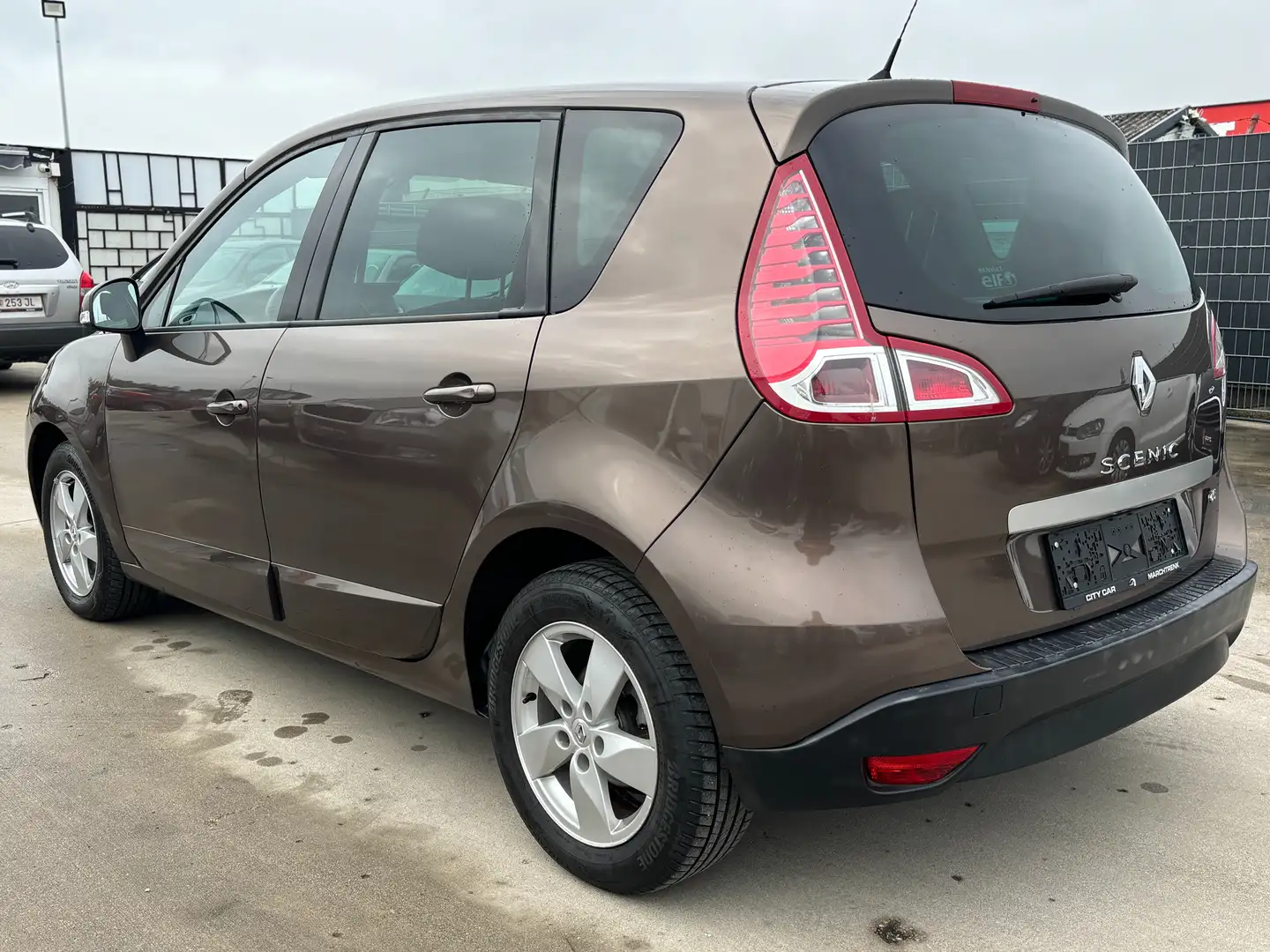 Renault Scenic *WENIG KM * PICKERL 11/25*Authentique 1,5 dCi DPF Braun - 2