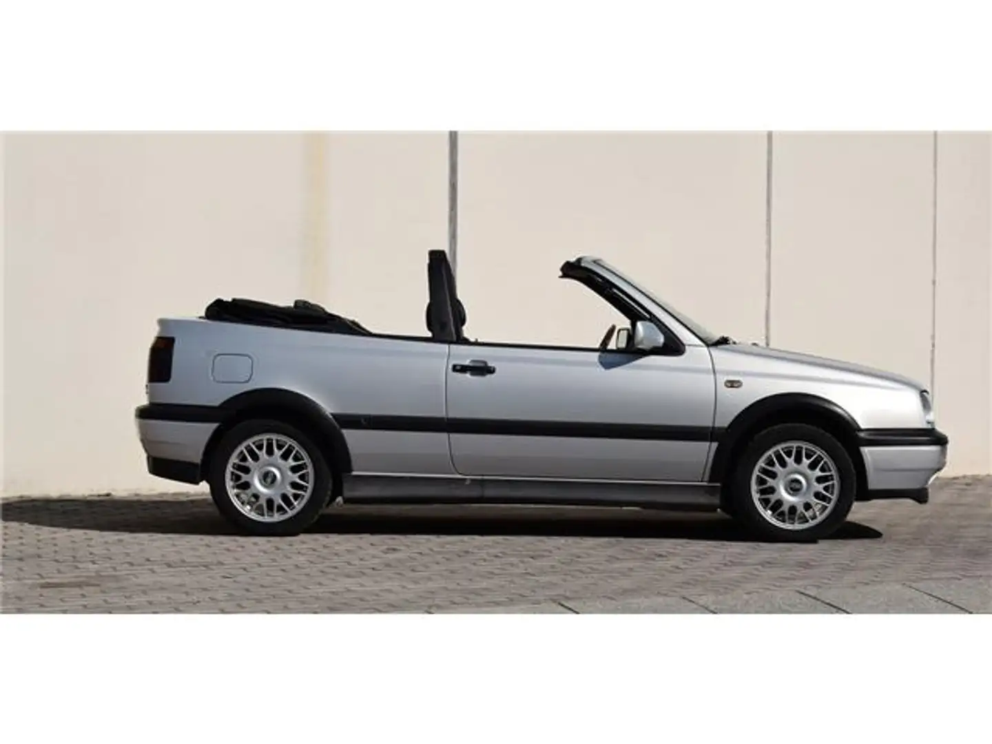 Volkswagen Golf Cabriolet 1.6 cat CABRIOLET Capote elettrica e clima Silver - 1