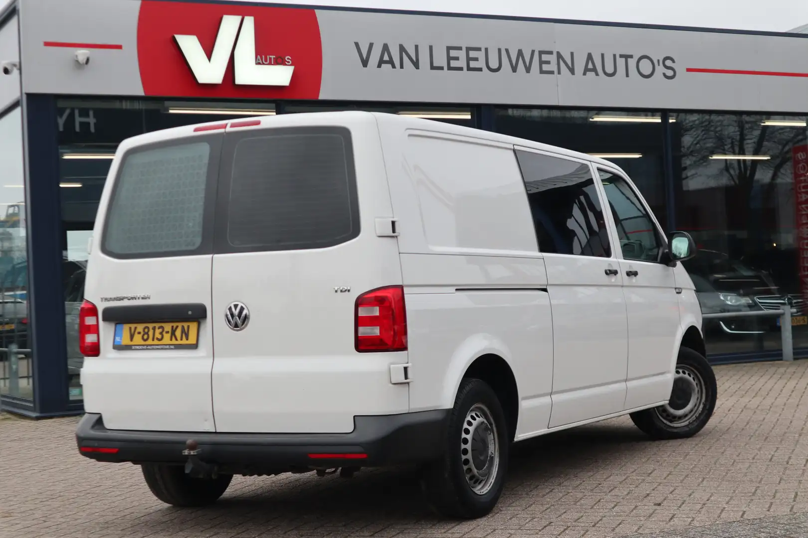 Volkswagen T6 Transporter 2.0 TDI L2H1 DC | 6 persoons | Airco | Trekhaak Wit - 2