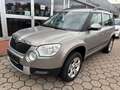 Skoda Yeti 1,8l 4x4*2.HAND*KLIMA*EURO5*AHK*HU 11-2026 Beige - thumbnail 2