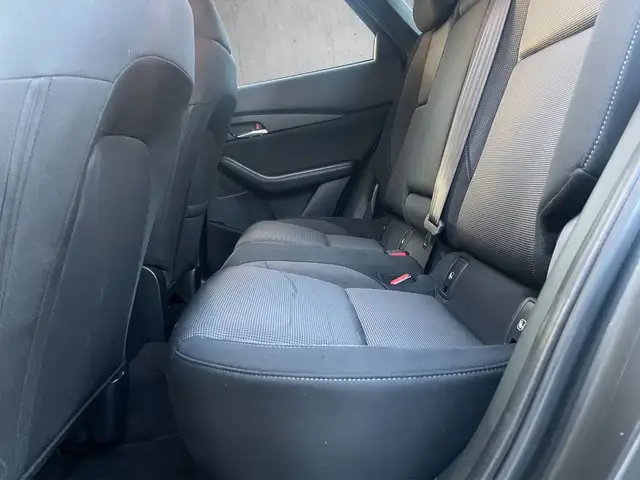 Mazda CX-30 view 12