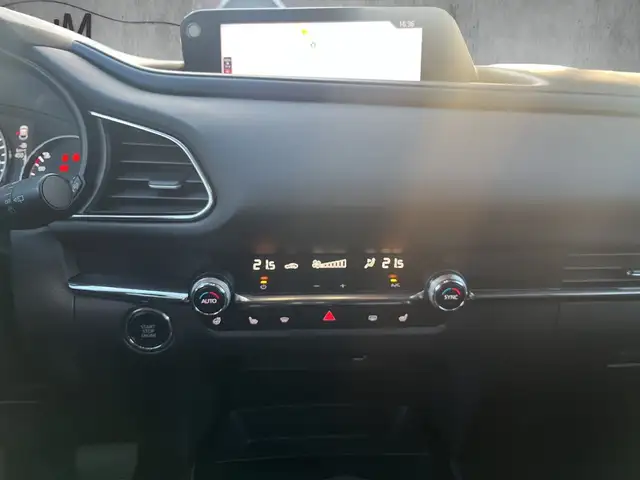 Mazda CX-30 view 14