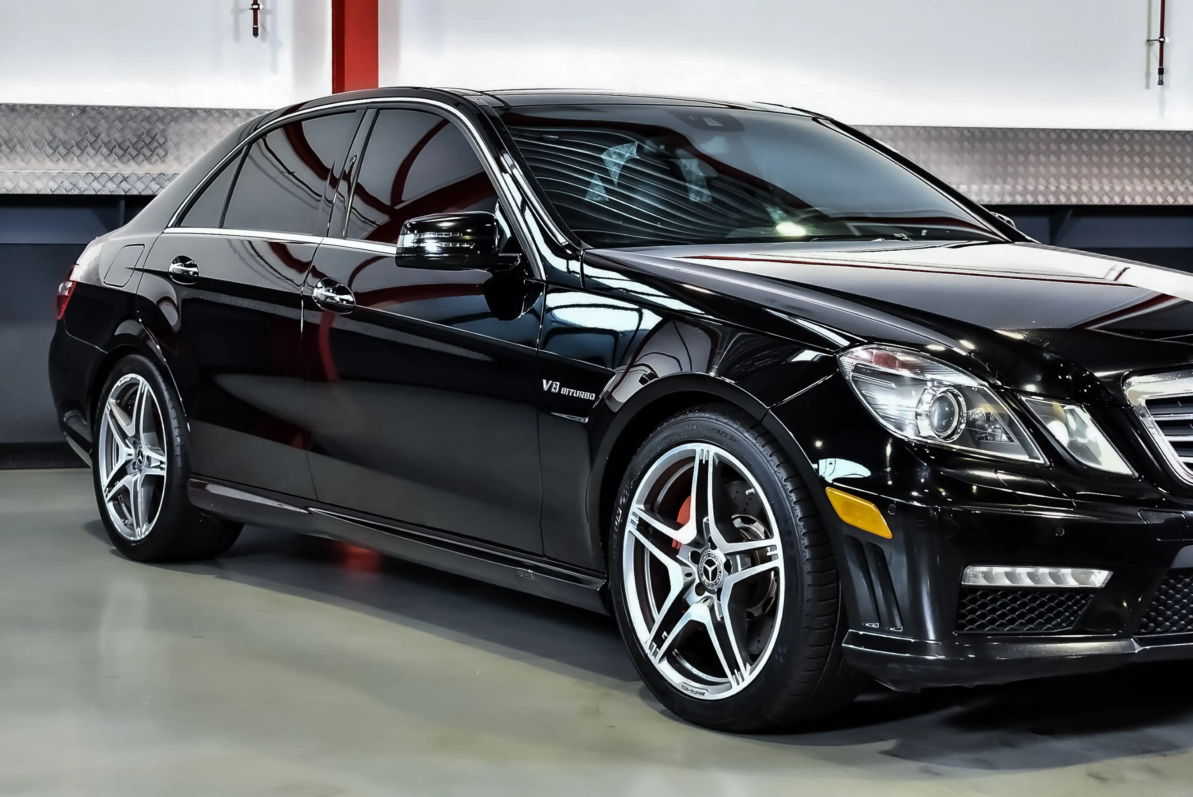 Mercedes-Benz E 63 AMG E63 AMG V8 518PK — photo 8