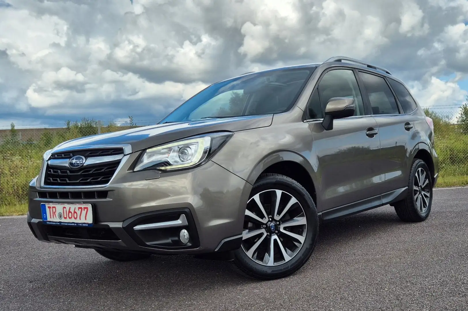 Subaru Forester 2.0X Platinum, Navi, Kamera. Maro - 1