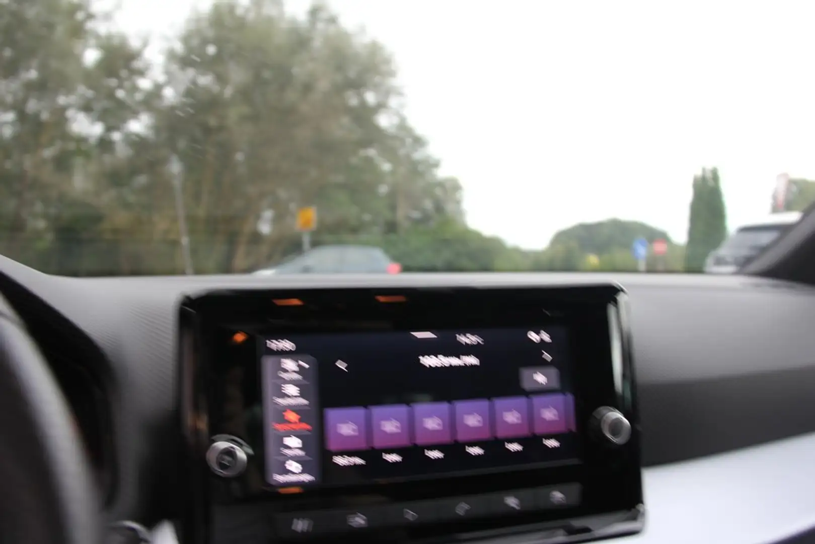 SEAT Arona 1.0 TSI FR LED Adaptiv Tempomat 17Zoll Білий - 2