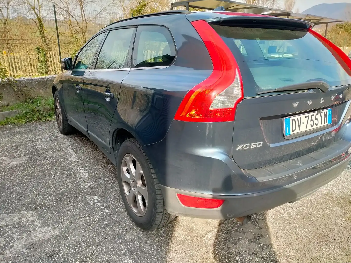 Volvo XC60 2.4 | 185 CV | Motore rigenerato (260.000) Blu/Azzurro - 2