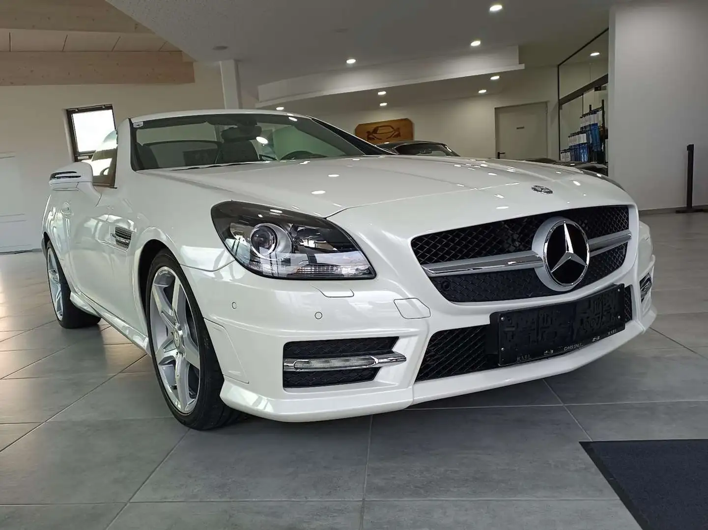 Mercedes-Benz SLK 200 SLK 200 BlueEfficiency Aut. Weiß - 1