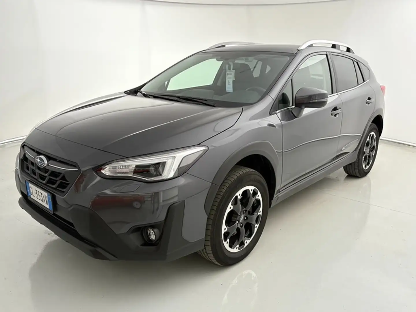Subaru XV 1.6 i Style Xtra Gris - 1