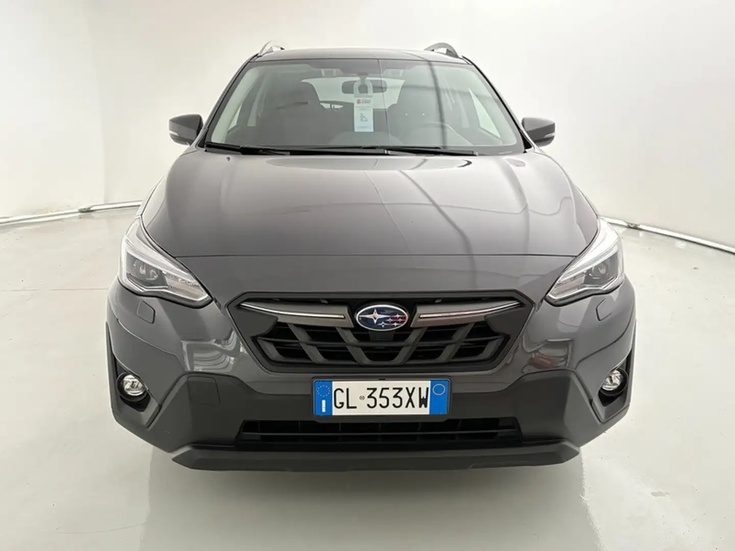 Subaru XV 1.6 i Style Xtra Gris - 2