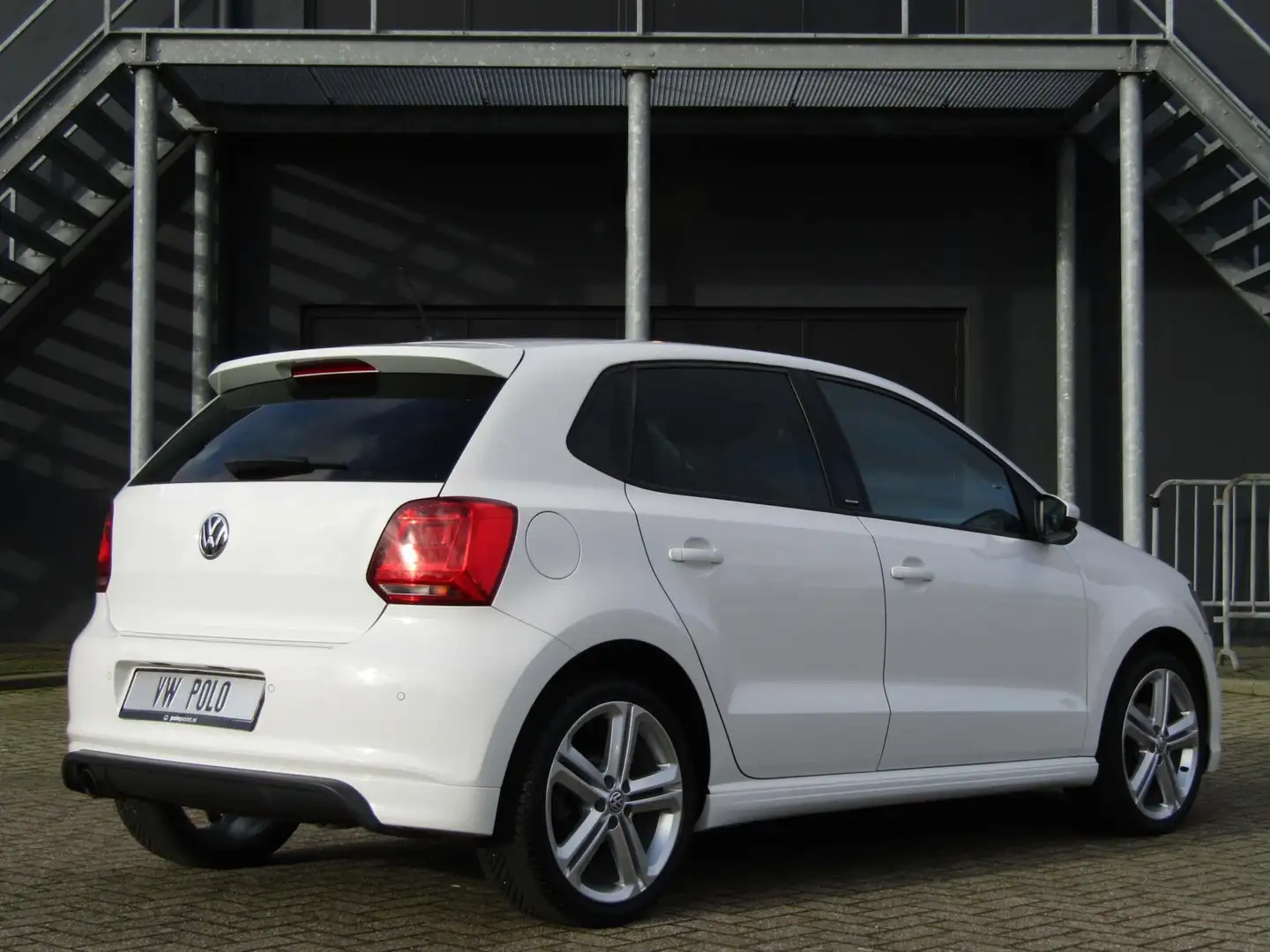 Volkswagen Polo 1.2 TSI 90PK R-LINE | * BLUETOOTH * MULTIFUNCTIONE White - 2