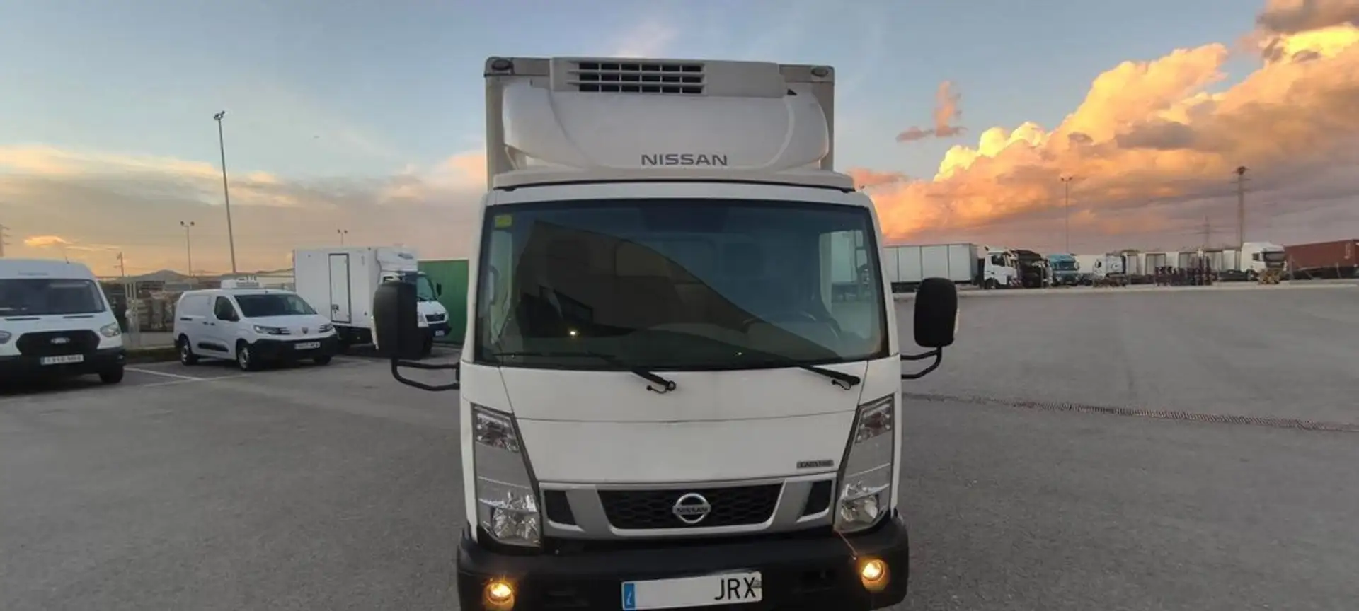 Nissan Cabstar 35.14 Blanc - 2