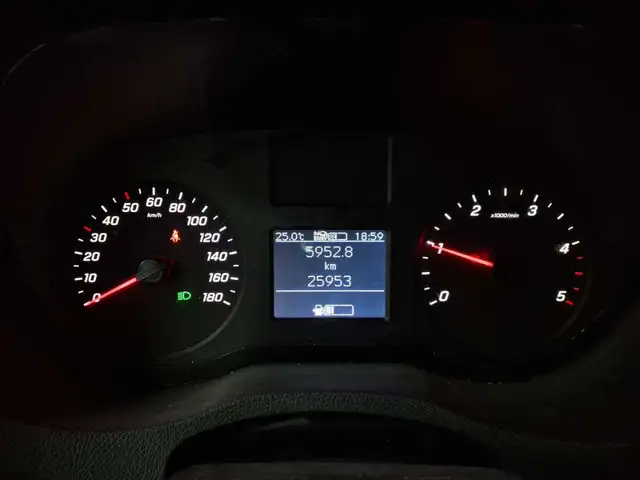Mercedes-Benz Sprinter view 15