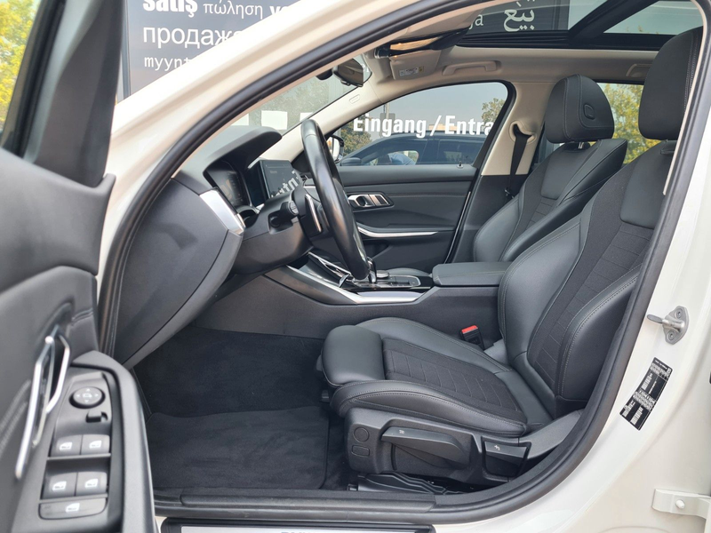 BMW 320 d Sport Line - Sport AUT - SHAODW - PANO — photo 13