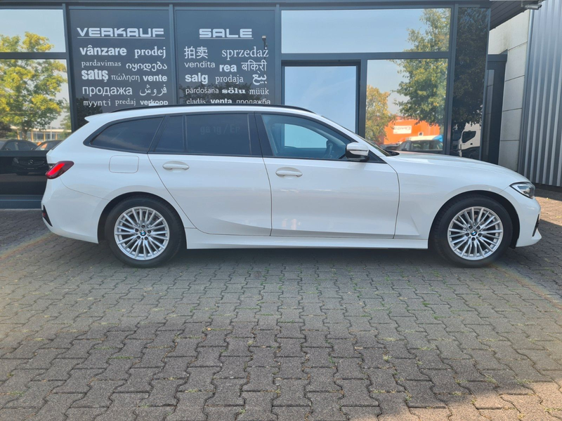 BMW 320 d Sport Line - Sport AUT - SHAODW - PANO — photo 9