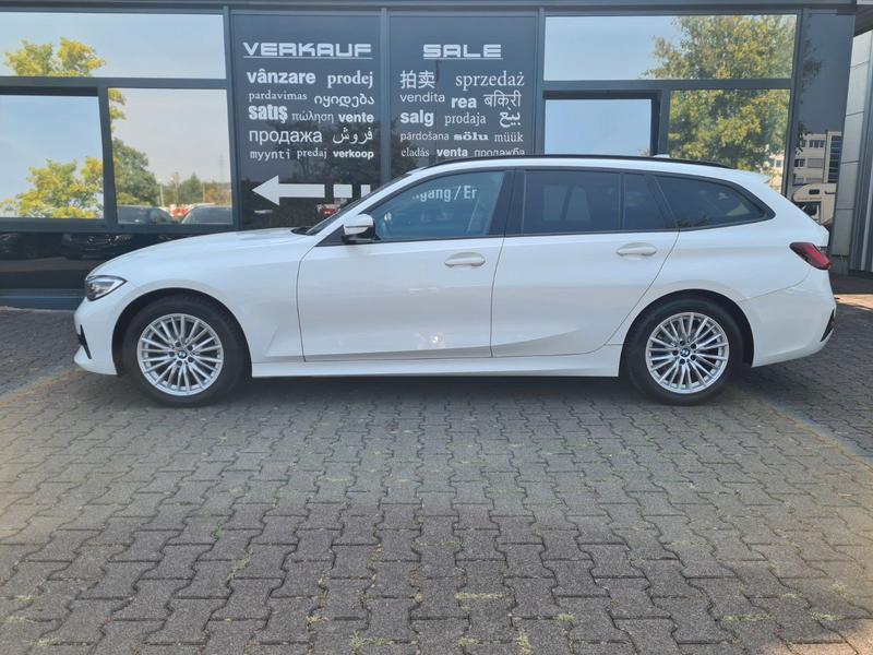 BMW 320 d Sport Line - Sport AUT - SHAODW - PANO — photo 4