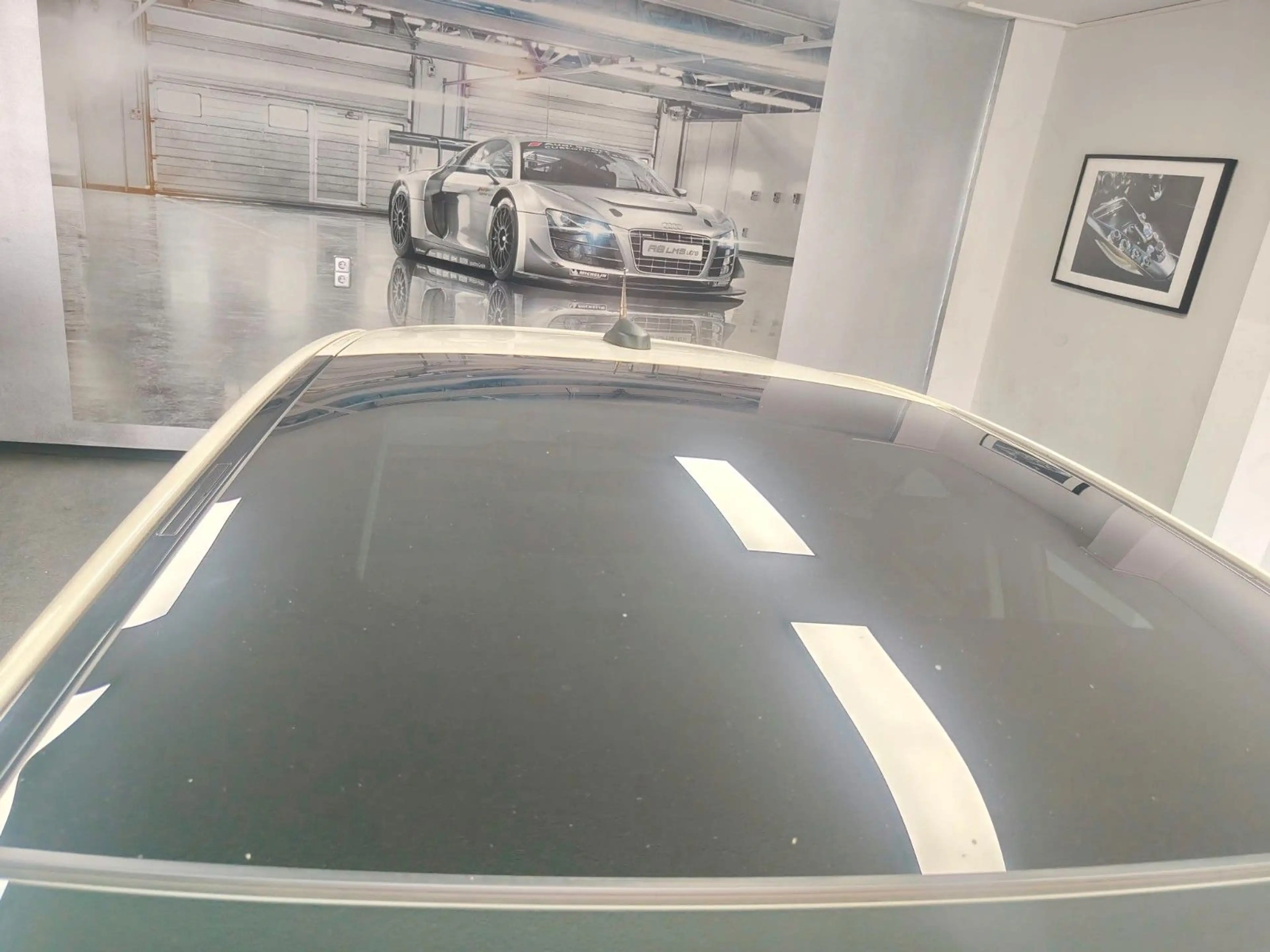 Opel Adam 1,4 GLAM Panorama PDC TÜV 06/2028 — photo 10