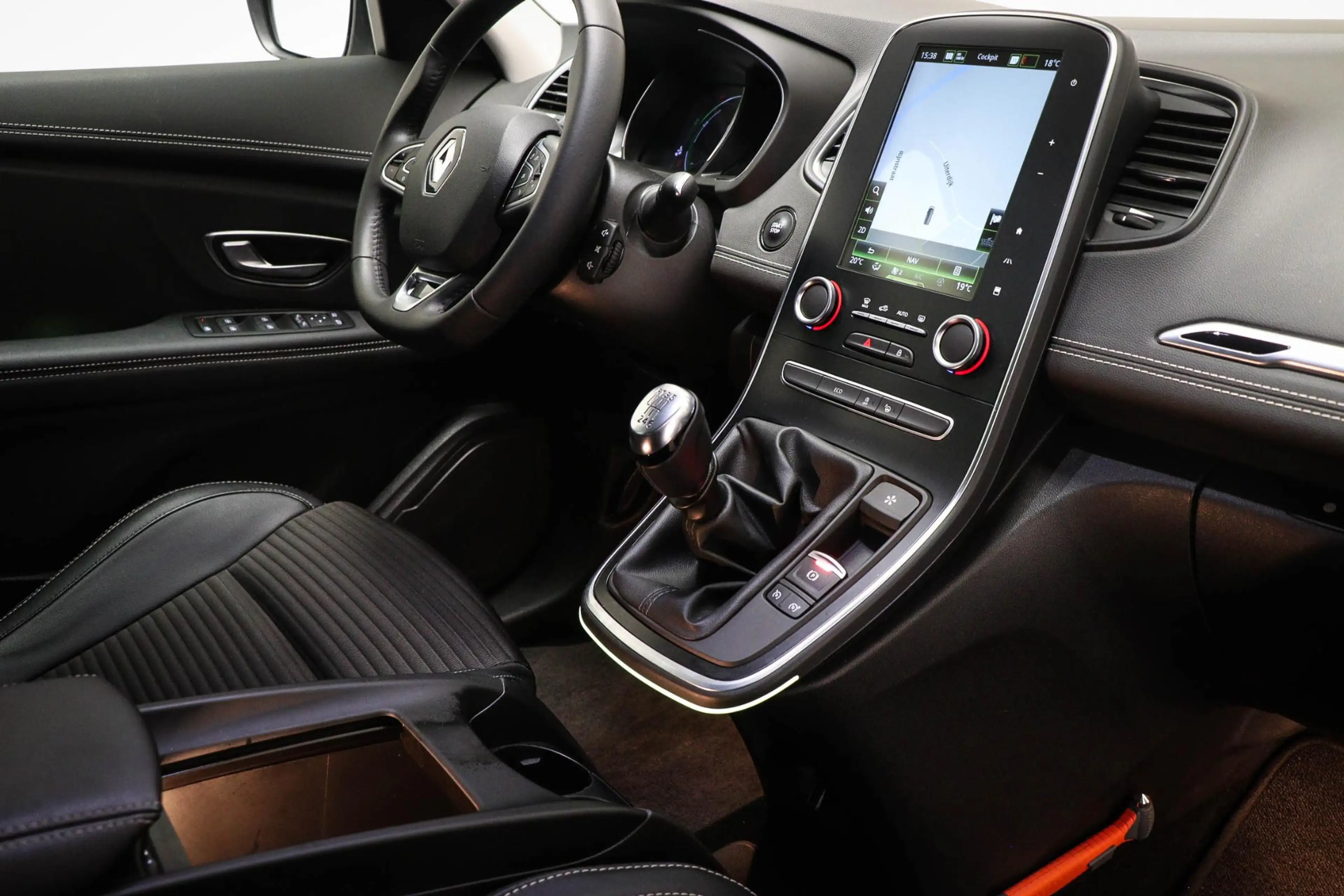 Renault Scenic 1.3 TCe Intens | EASY LIFE PACK | HALF LEDER | DAB — photo 3