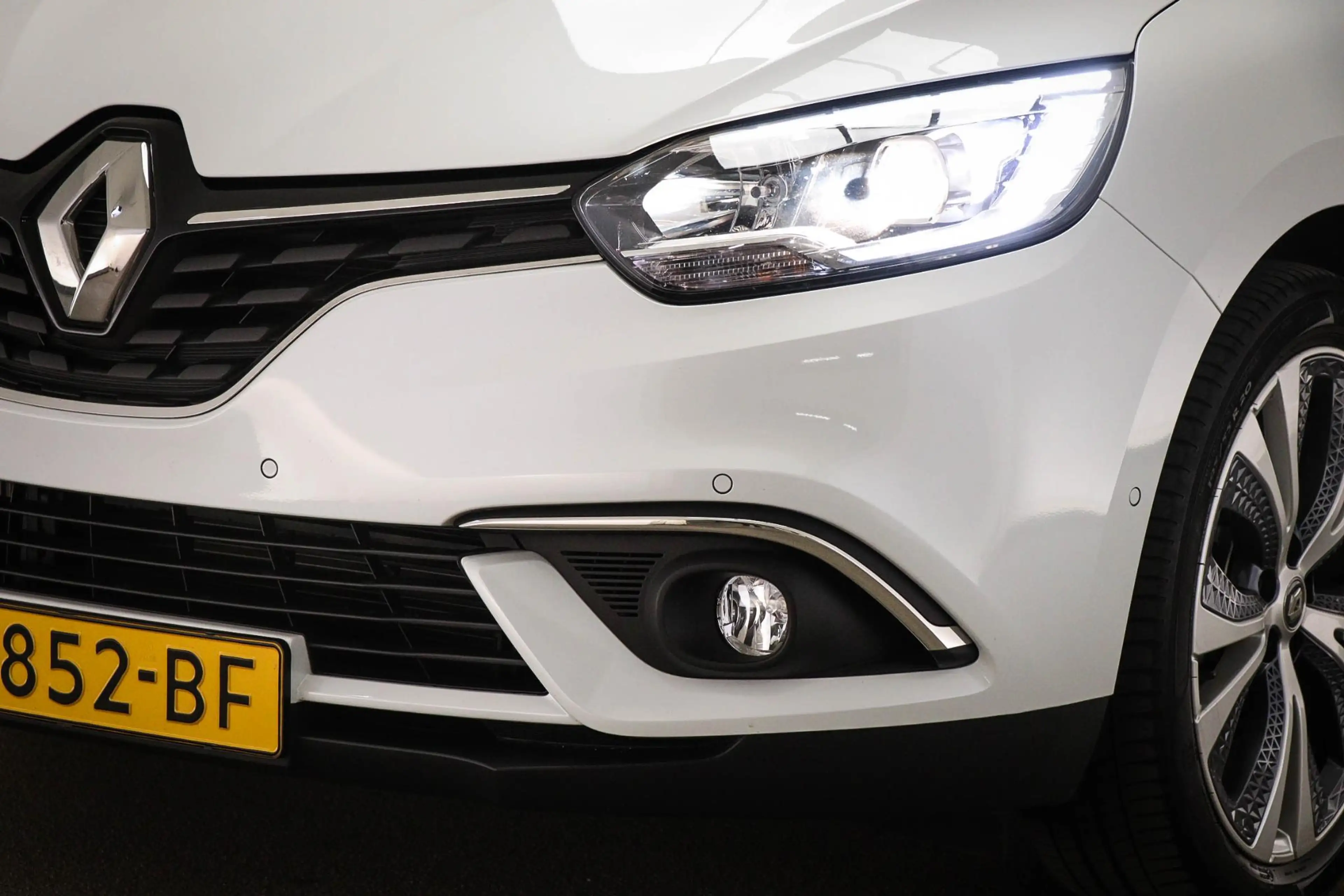 Renault Scenic 1.3 TCe Intens | EASY LIFE PACK | HALF LEDER | DAB — photo 14