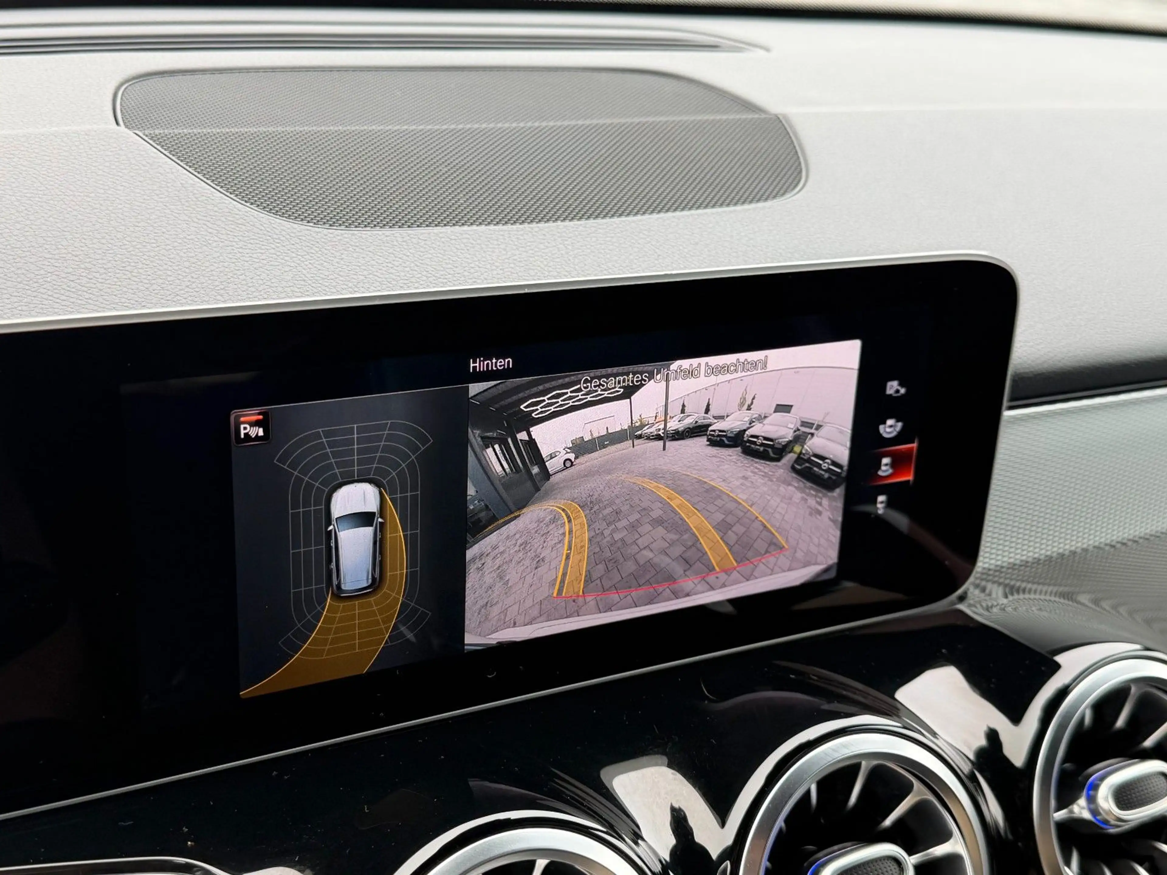 Mercedes-Benz GLB 200 d*7 Sitzer*Mbeam*KAMERA*Dist+*StHz*Ambie — photo 13