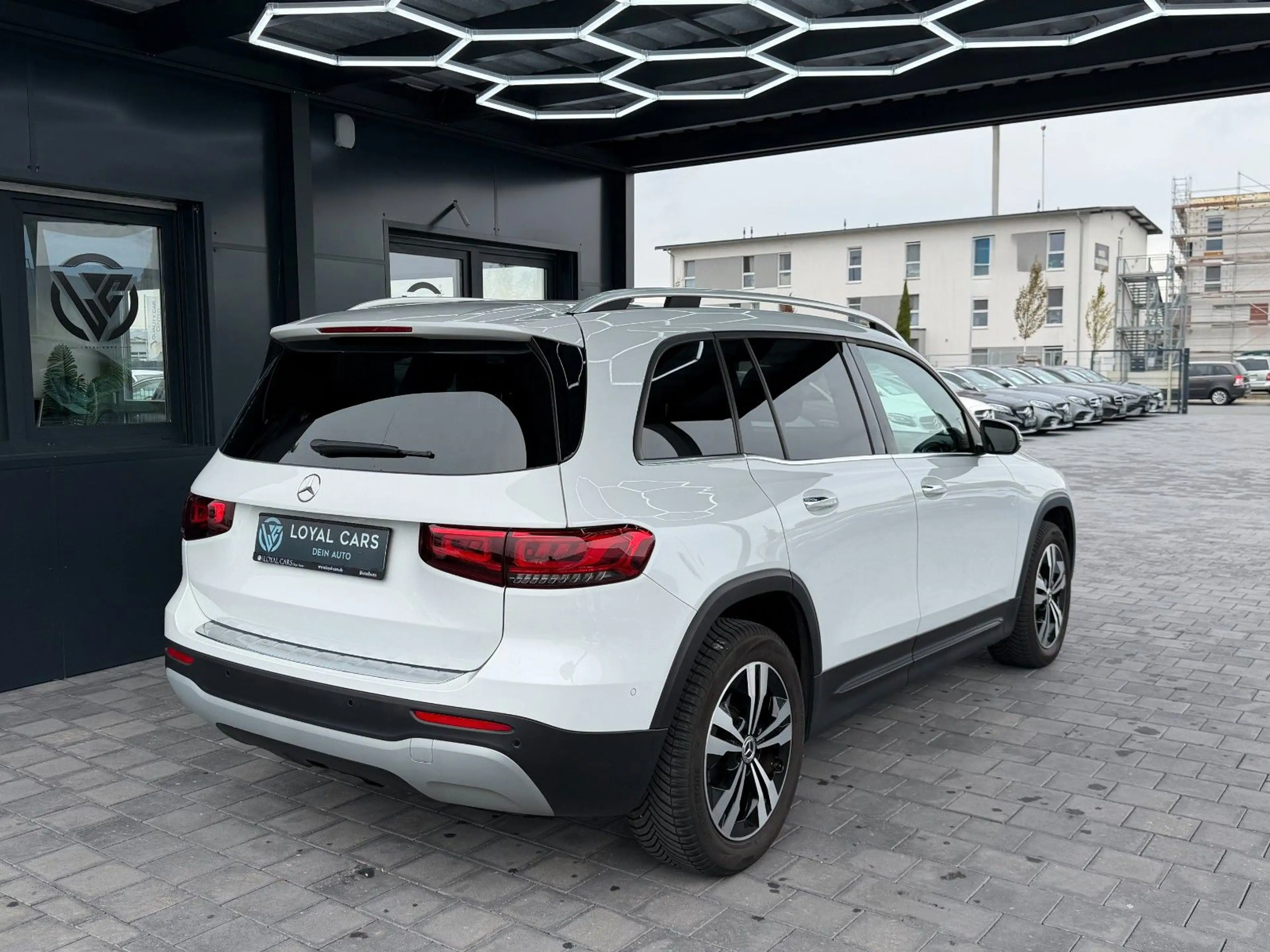 Mercedes-Benz GLB 200 d*7 Sitzer*Mbeam*KAMERA*Dist+*StHz*Ambie — photo 8