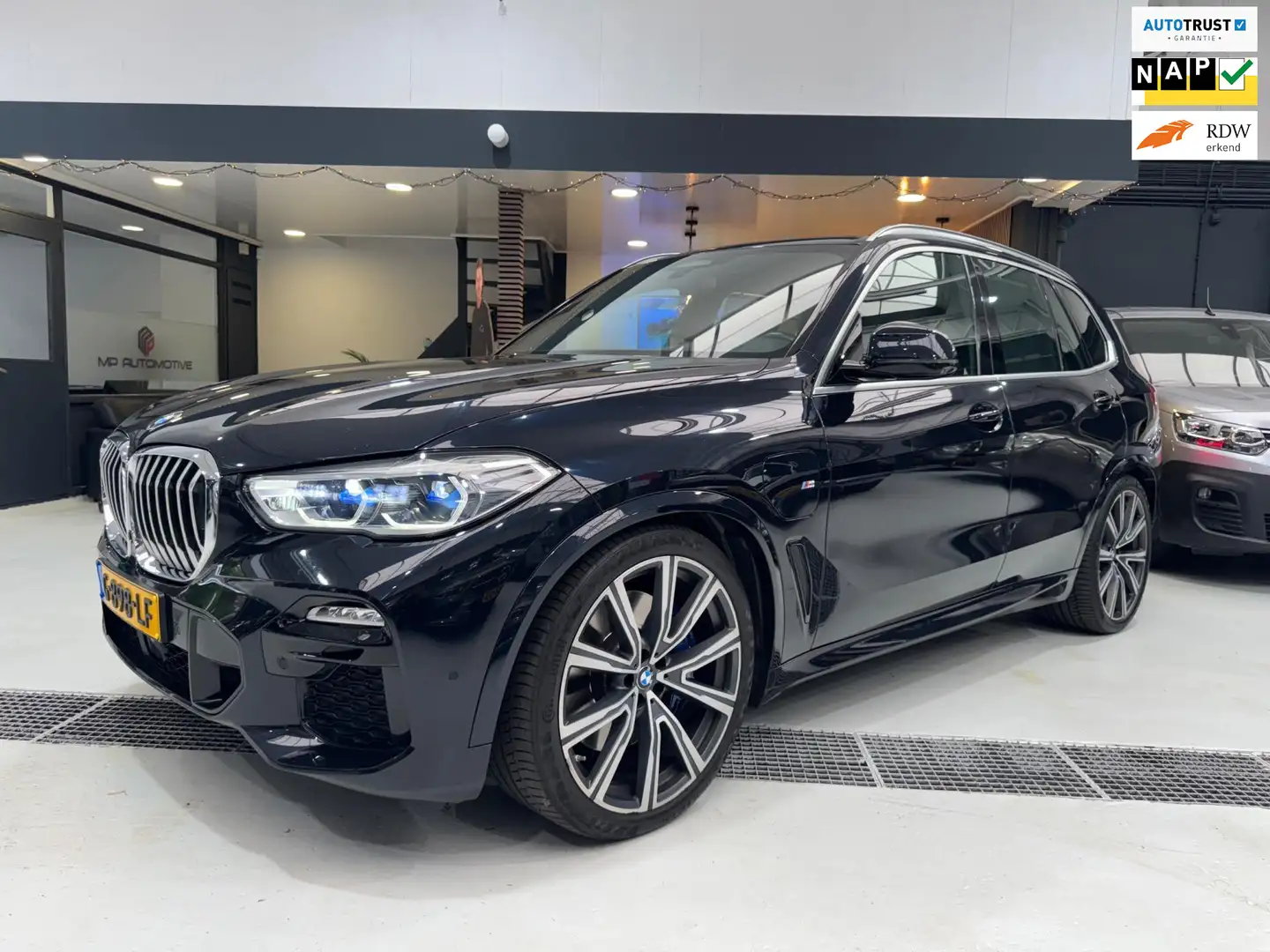 BMW X5 XDrive45e M-Sport|Laser|Bowers&Wilkens|SKY|HUD|Pan Negro - 1