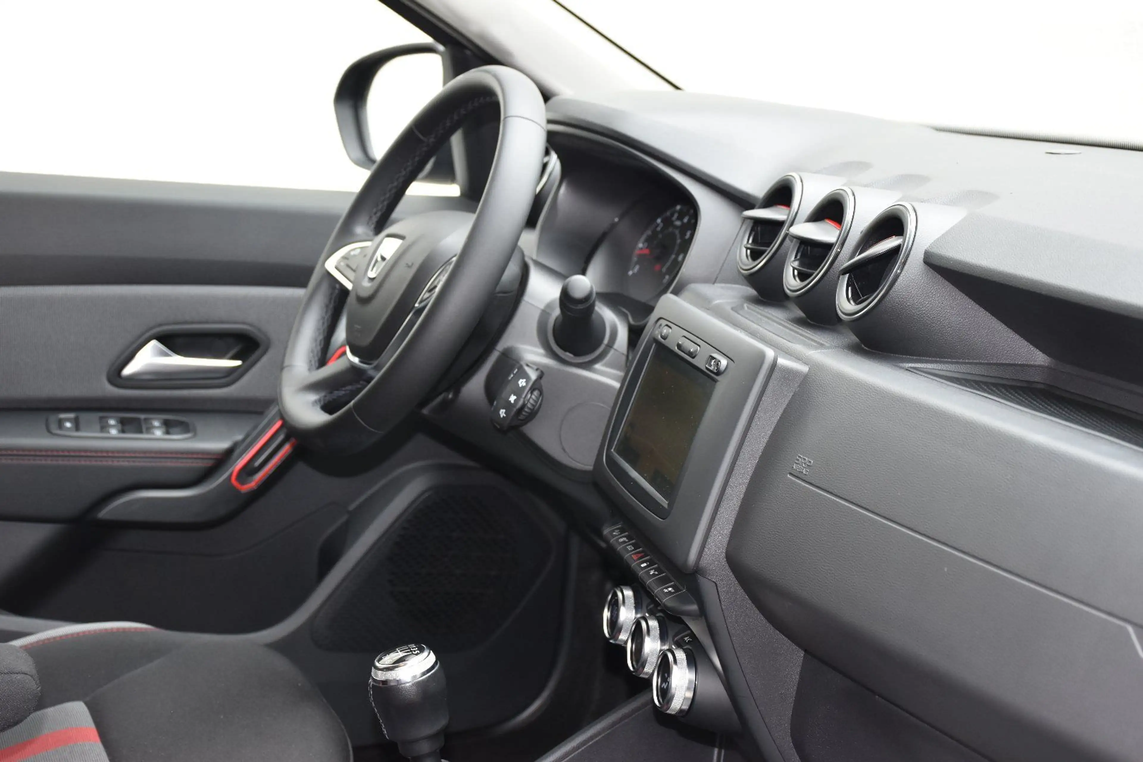 Dacia Duster II 1.6 SCe 115 Charisma 4WD / Service + Pickerl N — photo 20