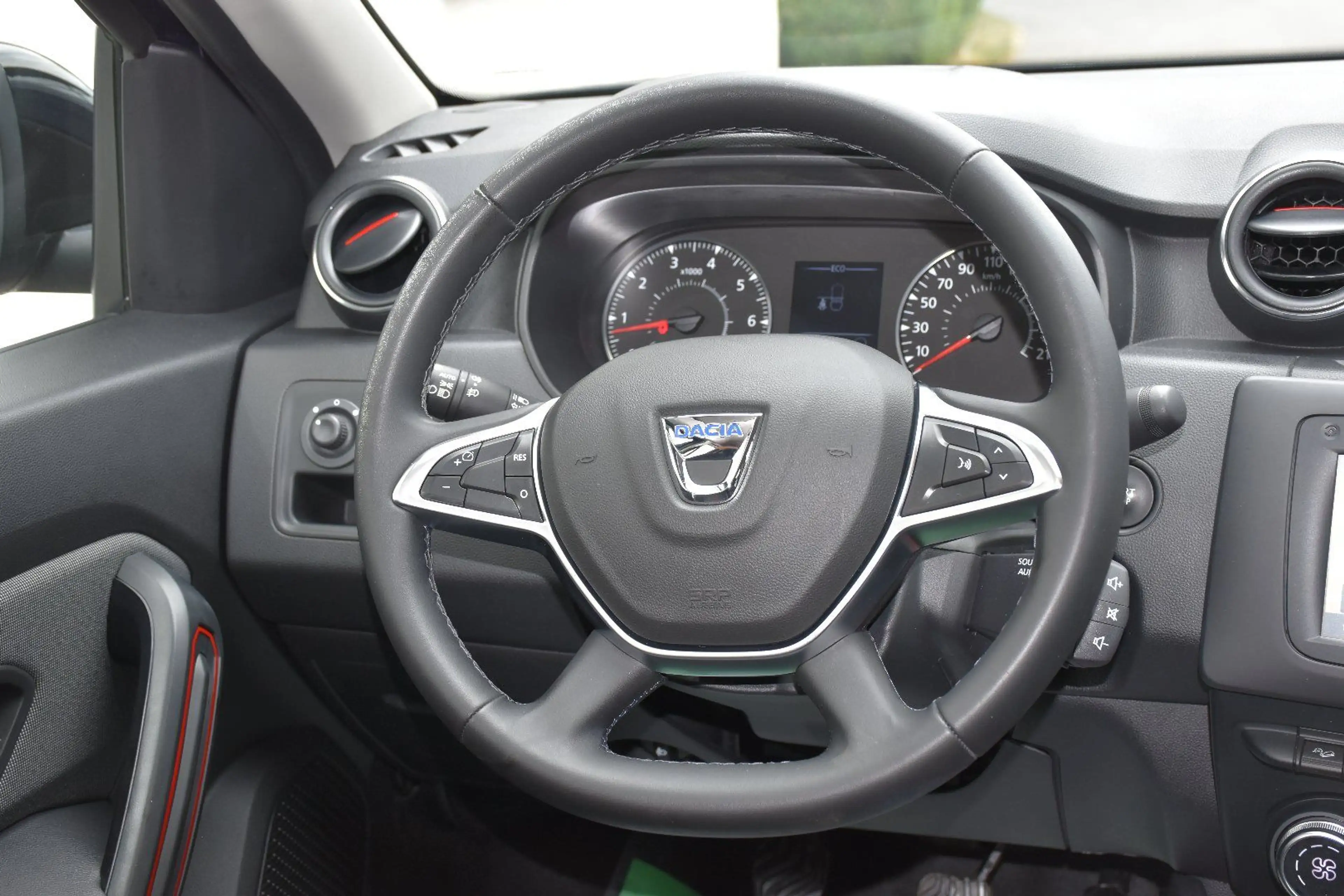 Dacia Duster II 1.6 SCe 115 Charisma 4WD / Service + Pickerl N — photo 17