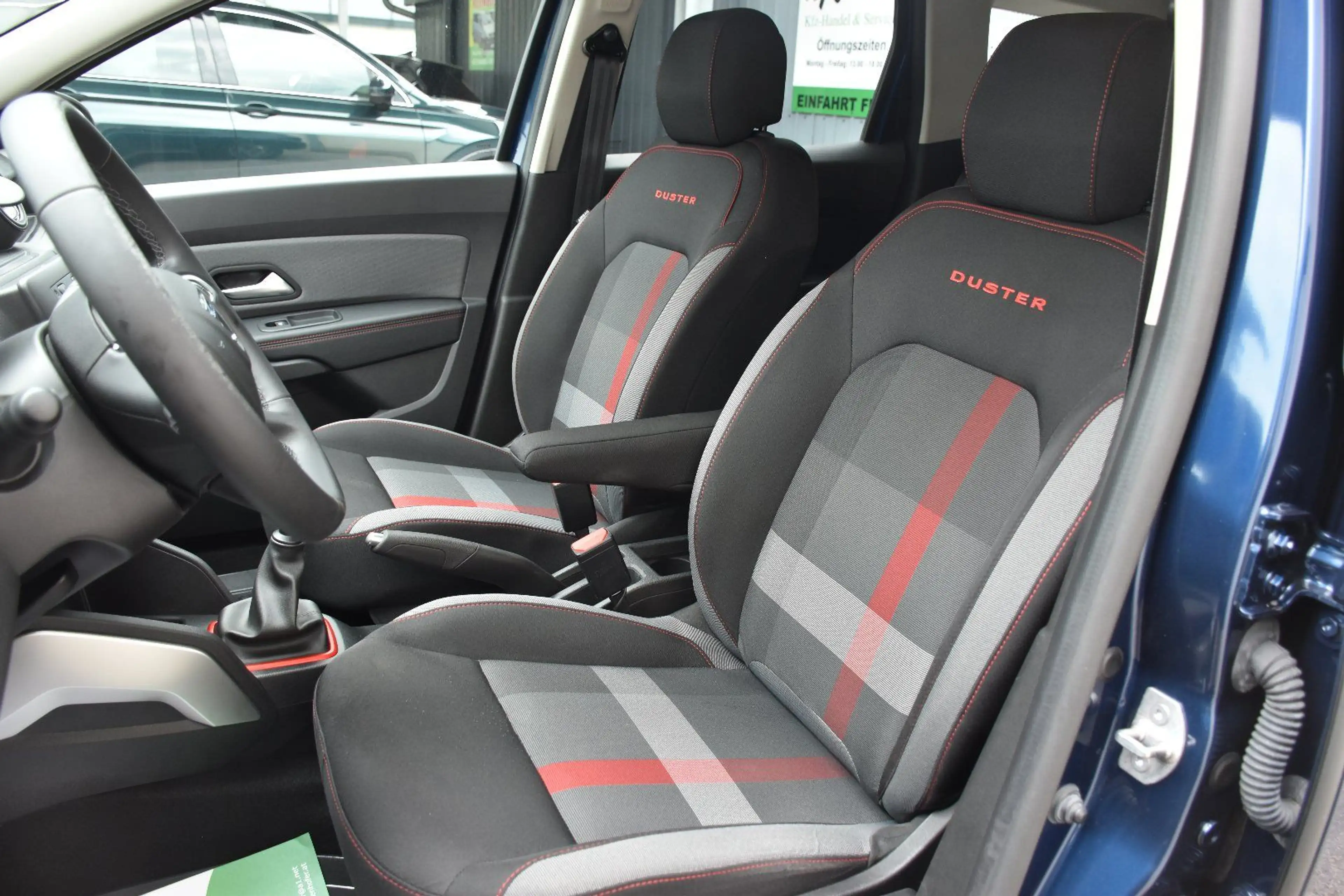 Dacia Duster II 1.6 SCe 115 Charisma 4WD / Service + Pickerl N — photo 26