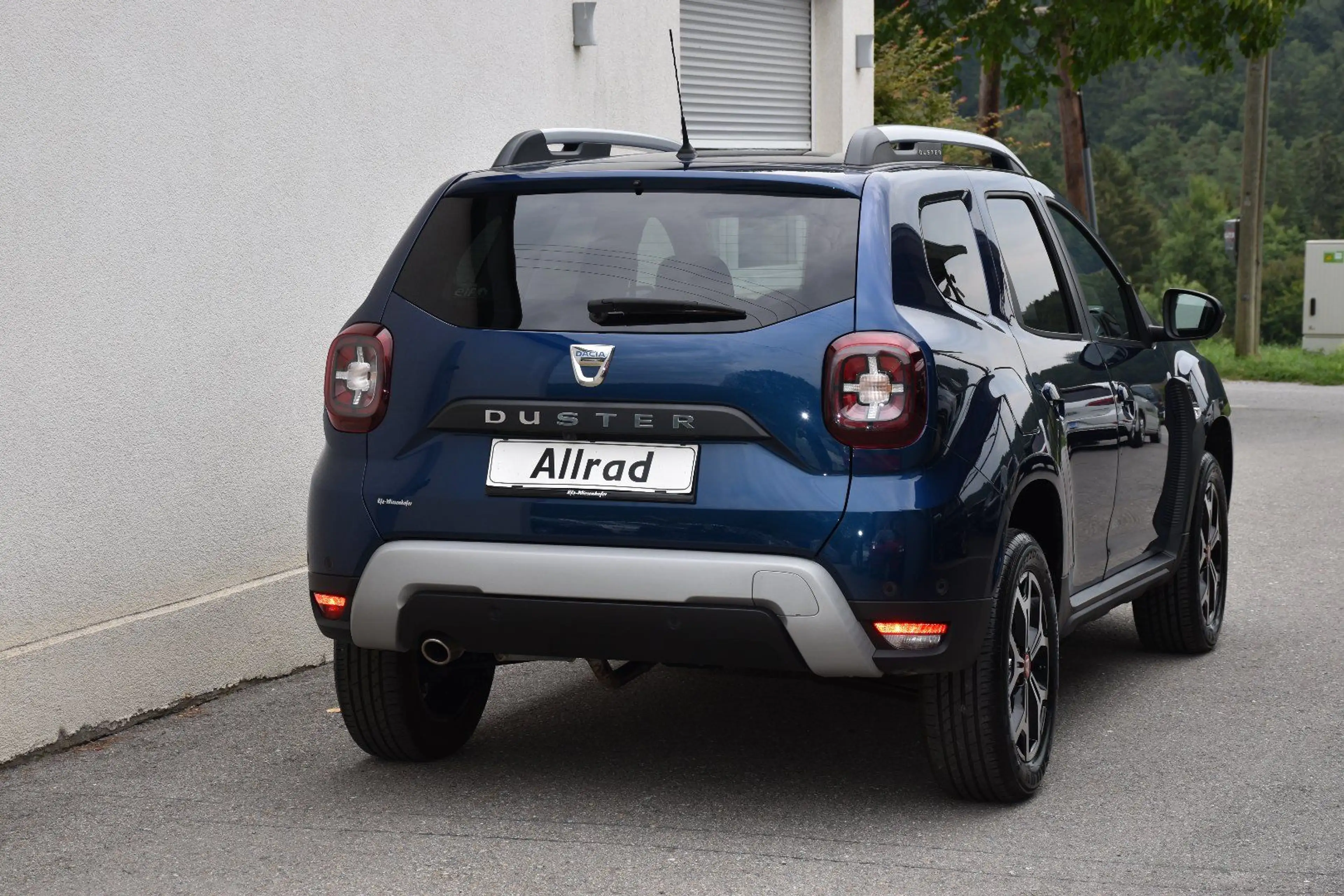 Dacia Duster II 1.6 SCe 115 Charisma 4WD / Service + Pickerl N — photo 4