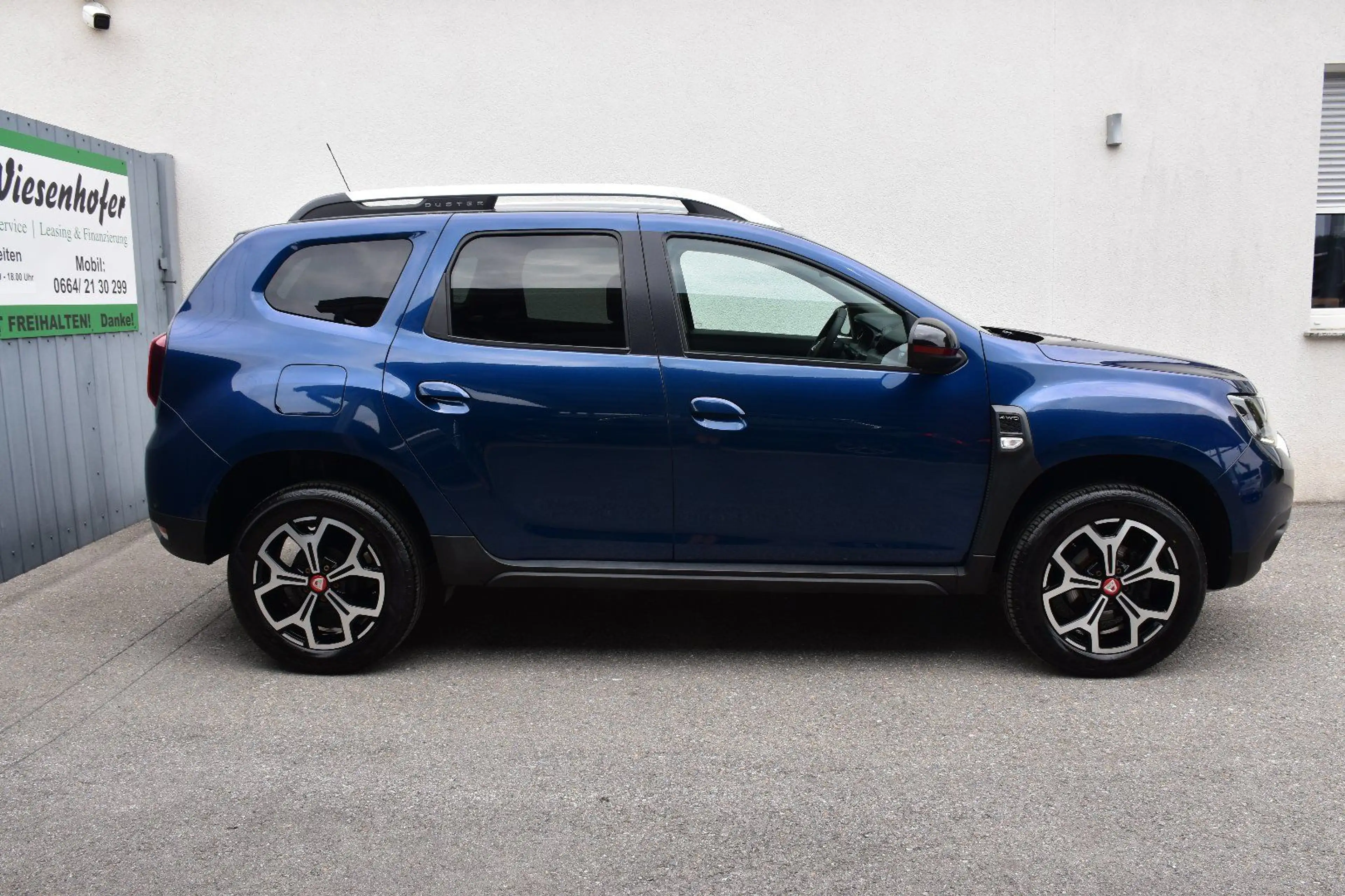 Dacia Duster II 1.6 SCe 115 Charisma 4WD / Service + Pickerl N — photo 3