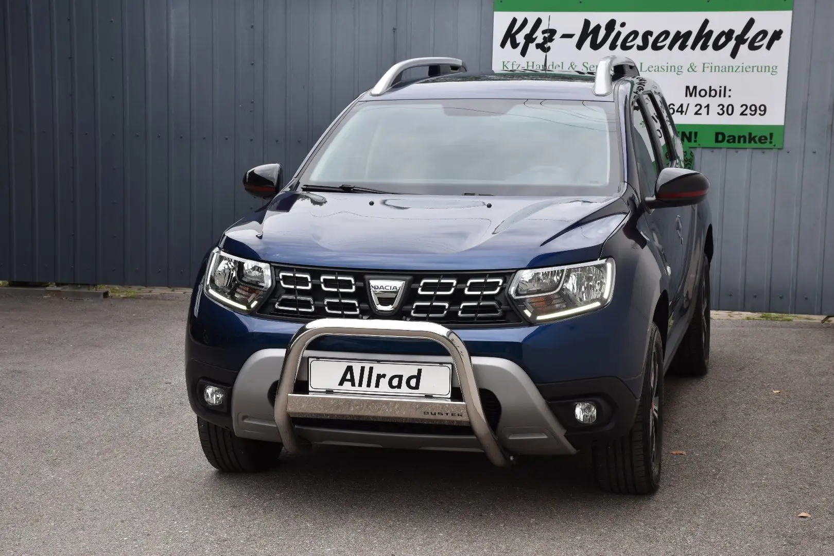Dacia Duster II 1.6 SCe 115 Charisma 4WD / Service + Pickerl N Blau - 2