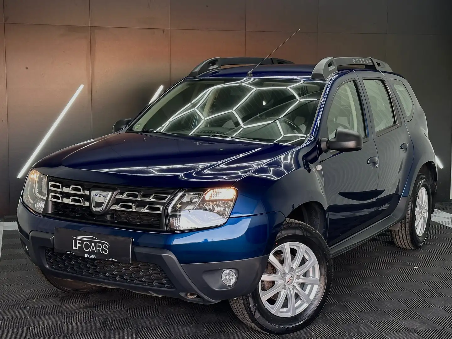 Dacia Duster Basis 4x2 Blau - 1