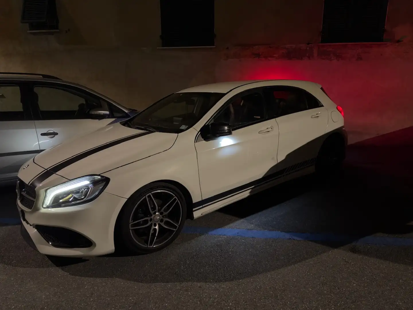 Mercedes-Benz A 200 Classe A - W176 cdi Night edition pack AMG White - 2