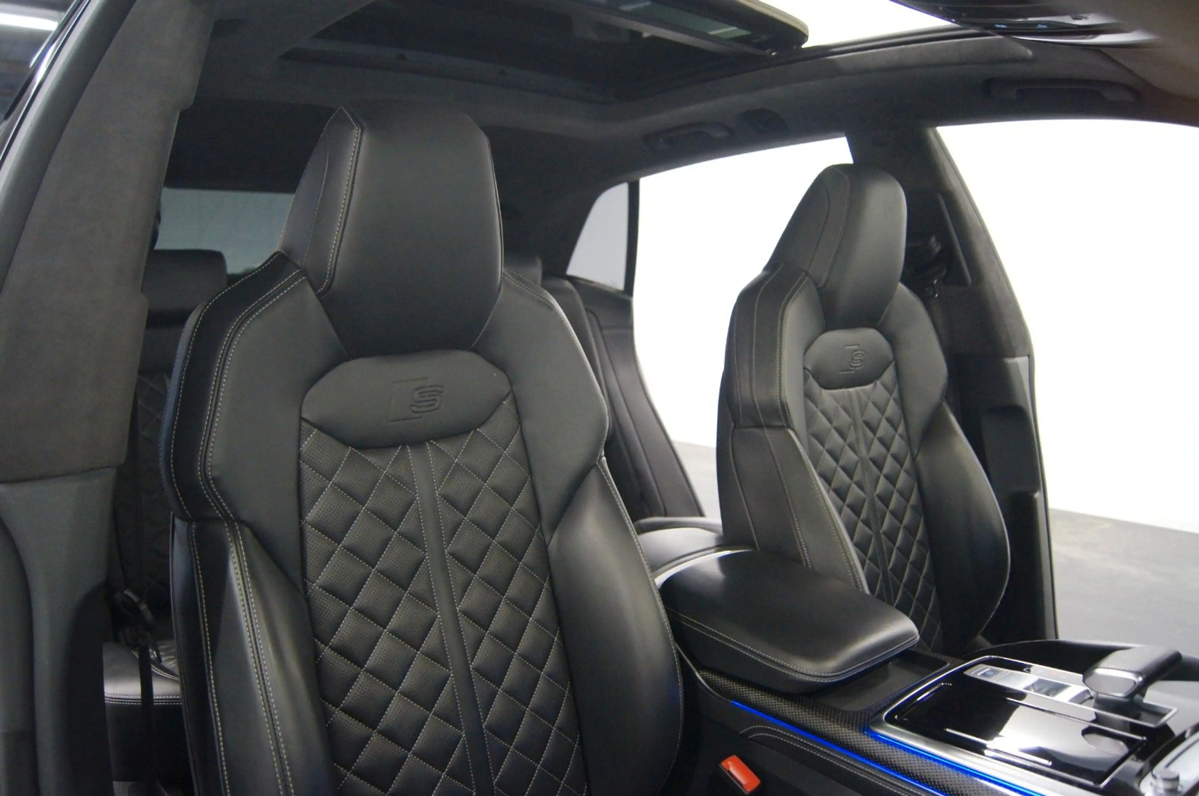Audi SQ8 4.0 TDI quattro 100% VOLLAUSTATTUNG — photo 6
