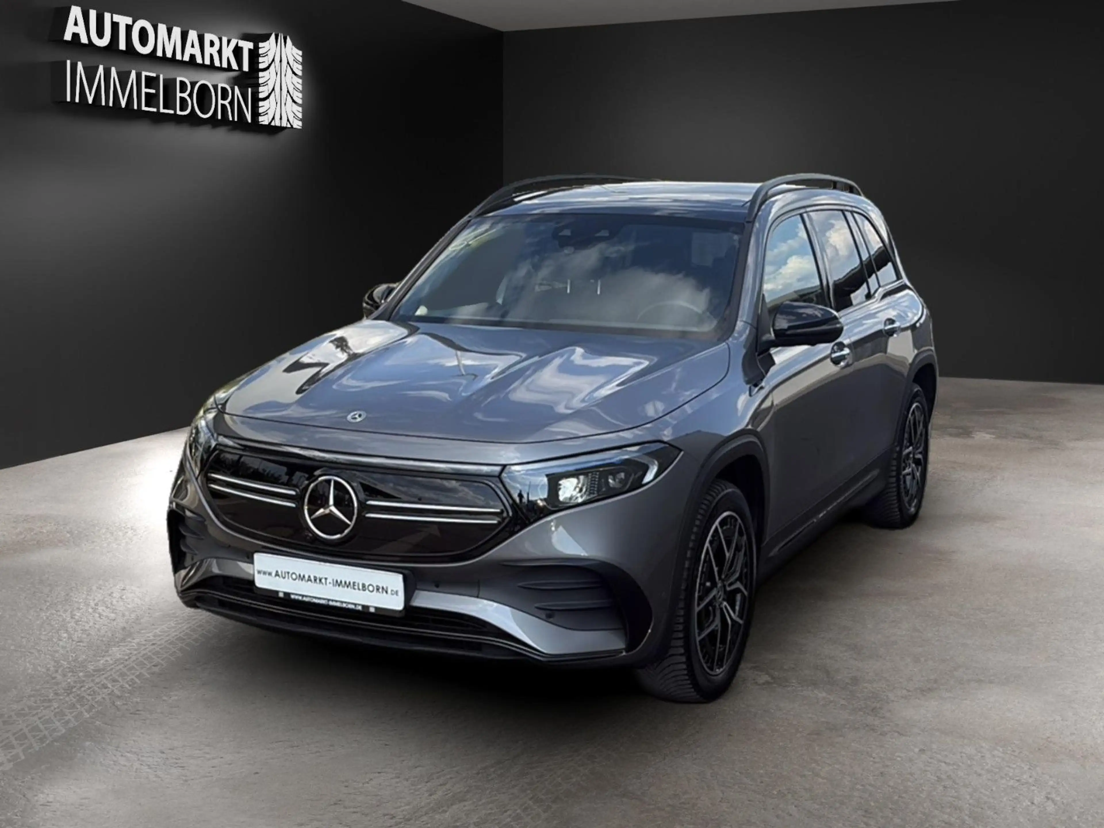 Mercedes-Benz EQB 300 AMG Pano*Night*HUD*360*SO97%*19LM — photo 3