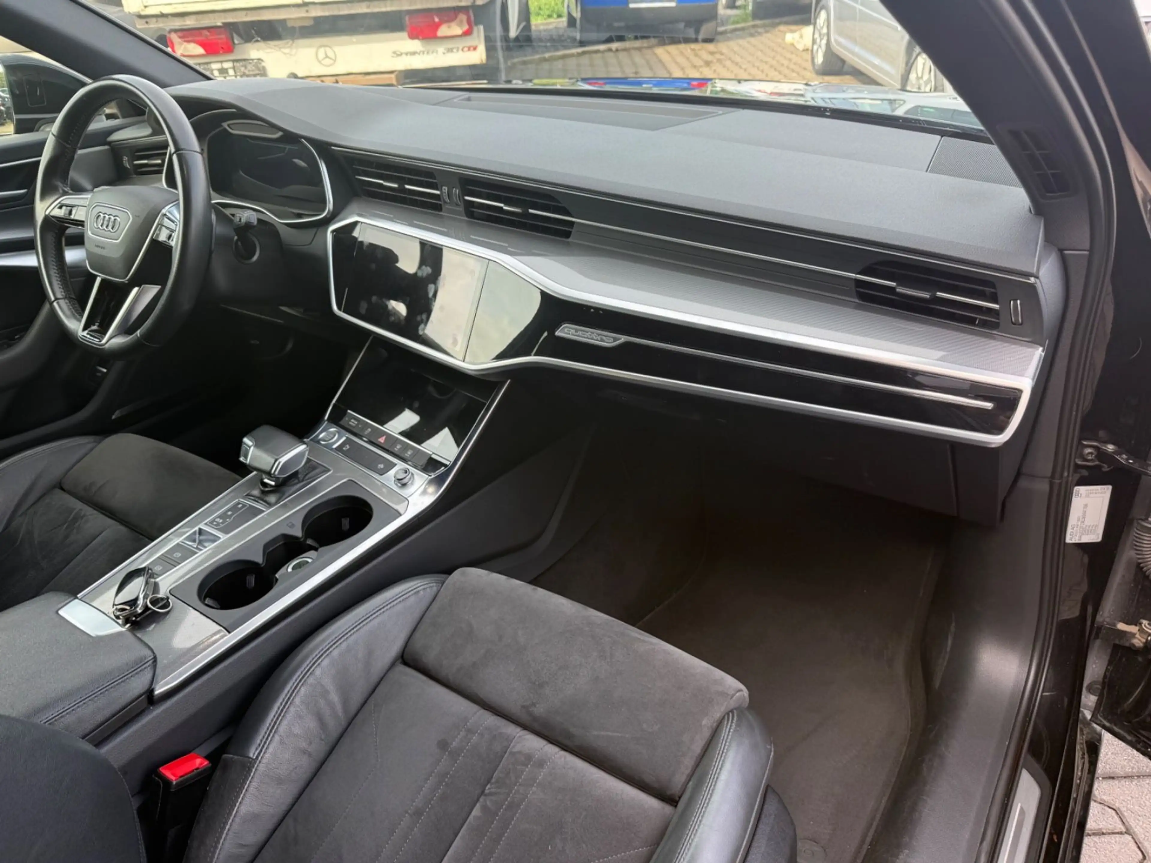 Audi A6 Avant 50 TDI quattro sport — photo 9