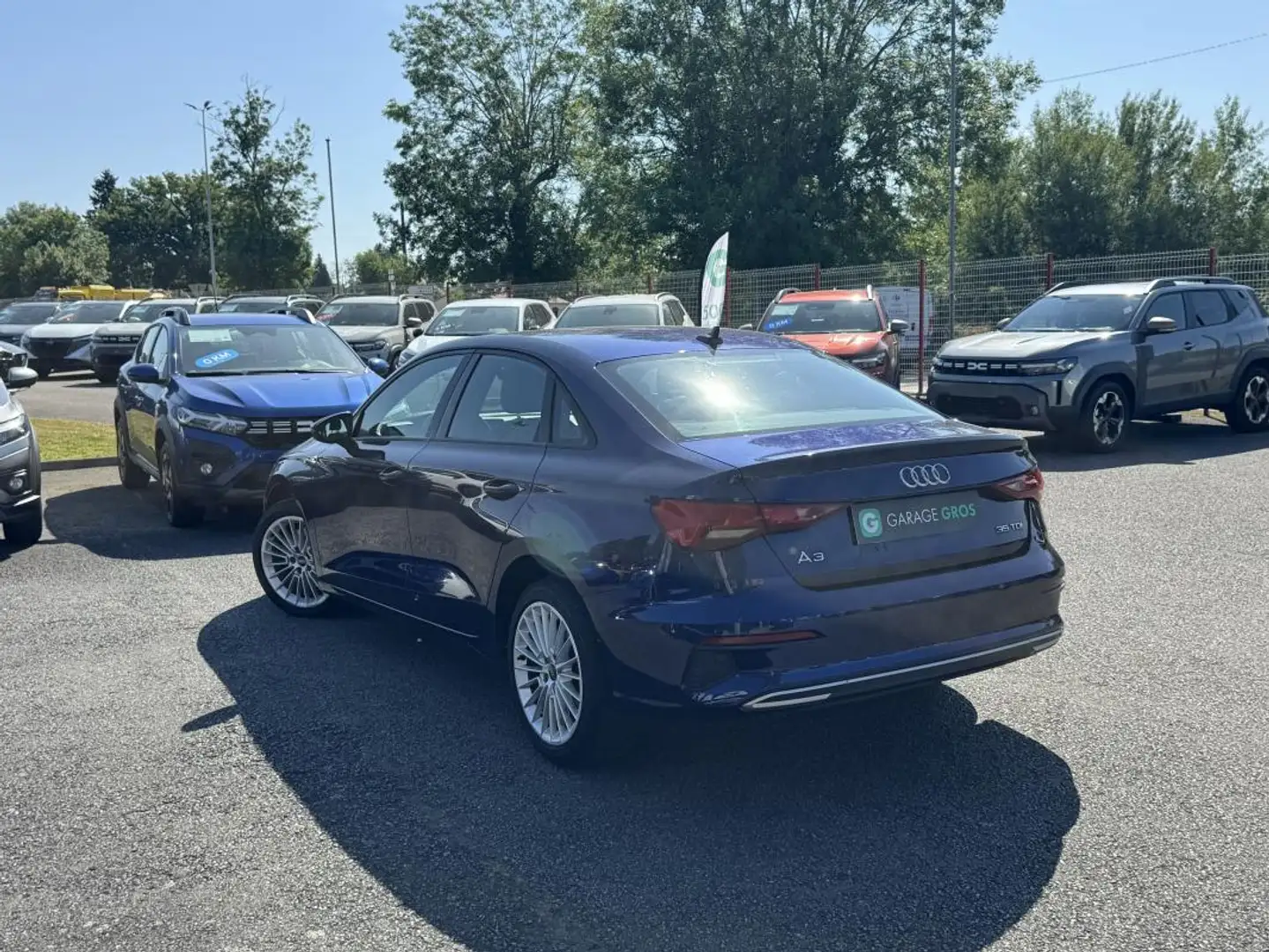 Audi A3 35 TDI 150 S tronic 7 Design Luxe - 2