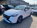 Mazda 2 AUTOMATIK*APPLE&ANDROID*LED SW*Klimaat*Sitzhz*Totw Білий - thumbnail 2