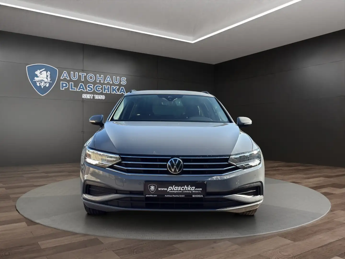 Volkswagen Passat Variant 2.0 TDI DSG Conceptline LED+PDC+DAB Klima Grau - 2