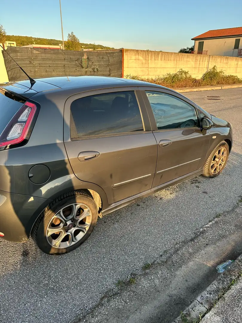 Fiat Grande Punto 5p 1.3 mjt 85 cv full optional - 2